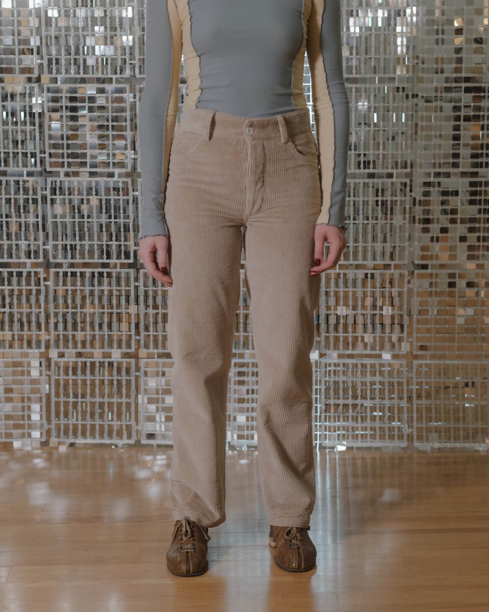 Tajo Pants in Sand | コットン コーデュロイ | Baserange