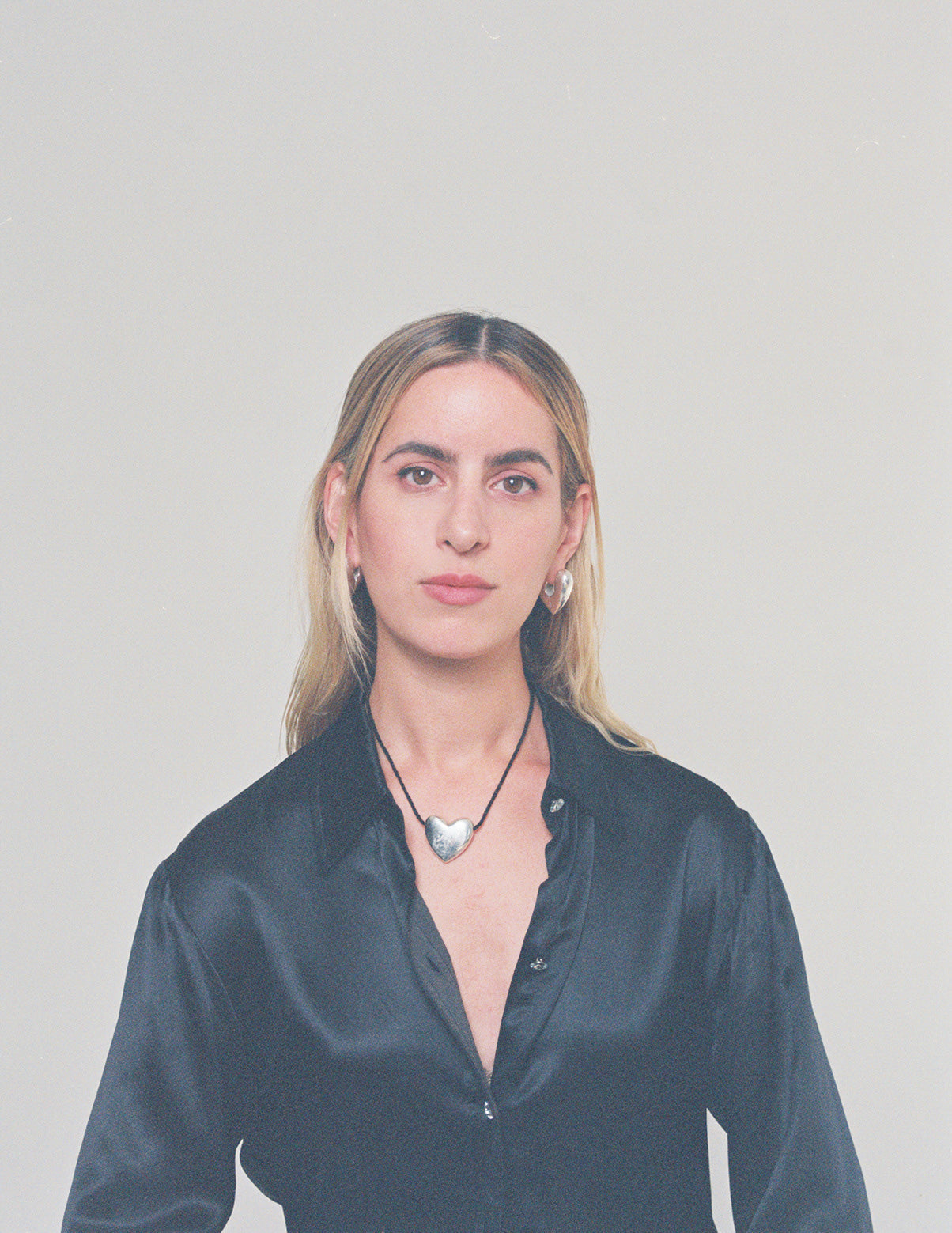 #19 - Building Community with Mina Alyeshmerni