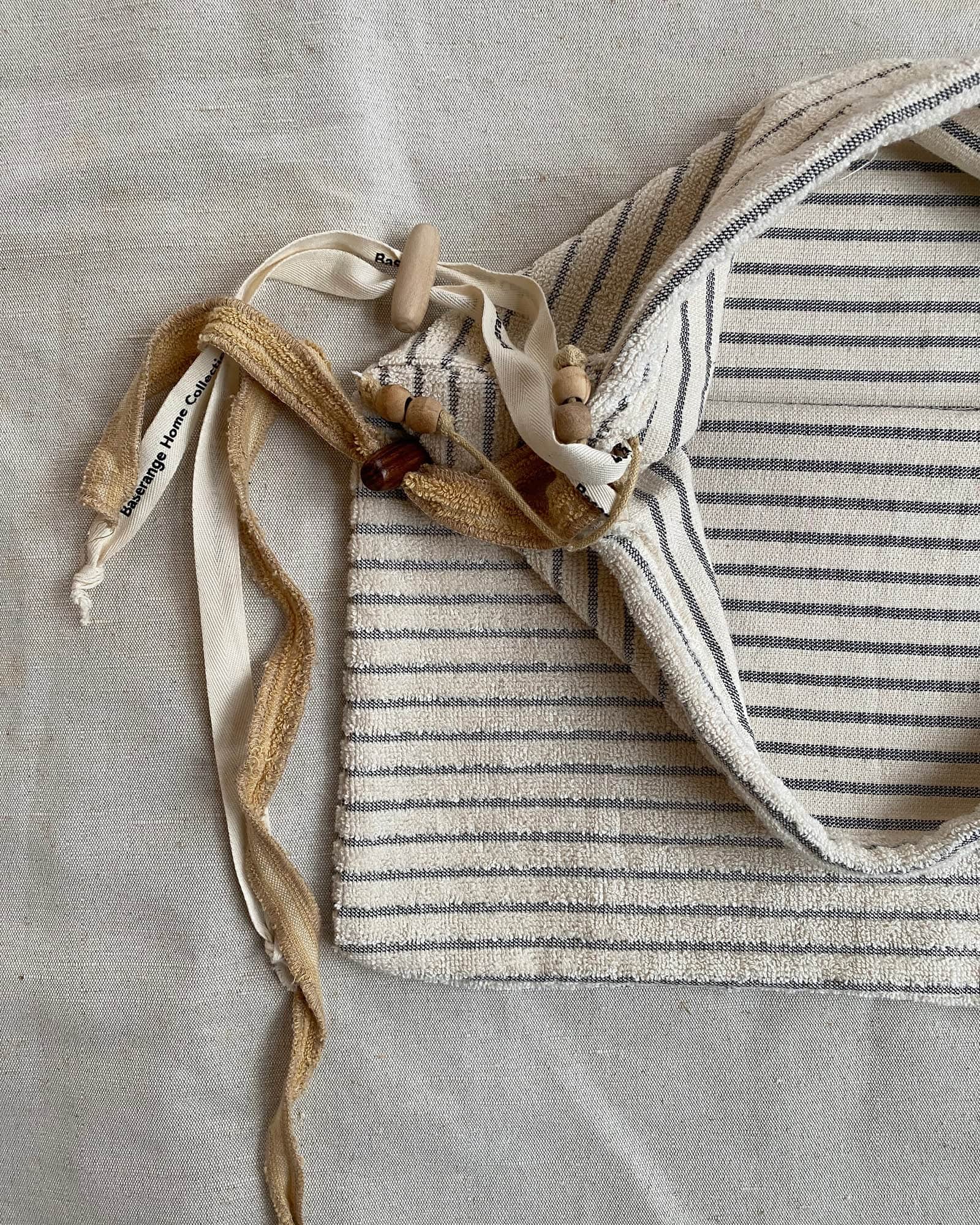 BASERANGE Bathroom BLACK STRIPES 1 / 36x38cm Repair - Towel Bag