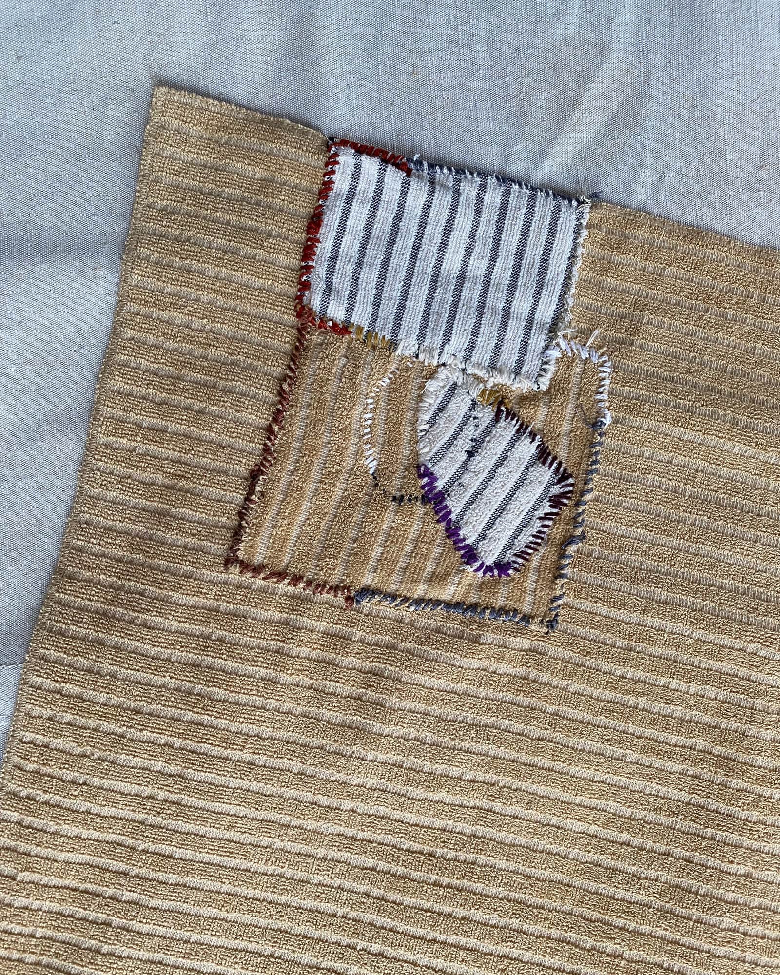 BASERANGE Bathroom BROWN STRIPE / 140x90cm Repair - Storm Towel