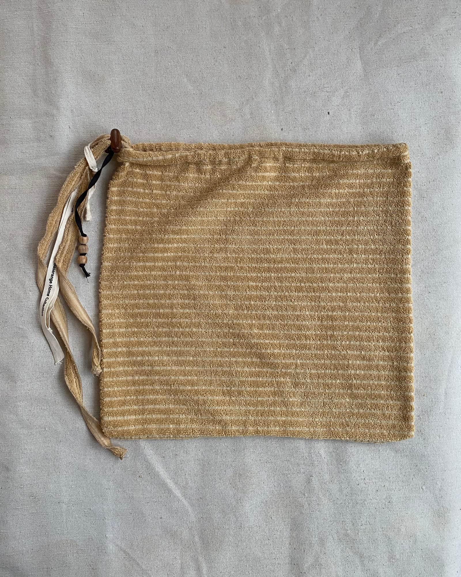 Baserangeの天然素材・リサイクル素材を使ったベーシックアイテム