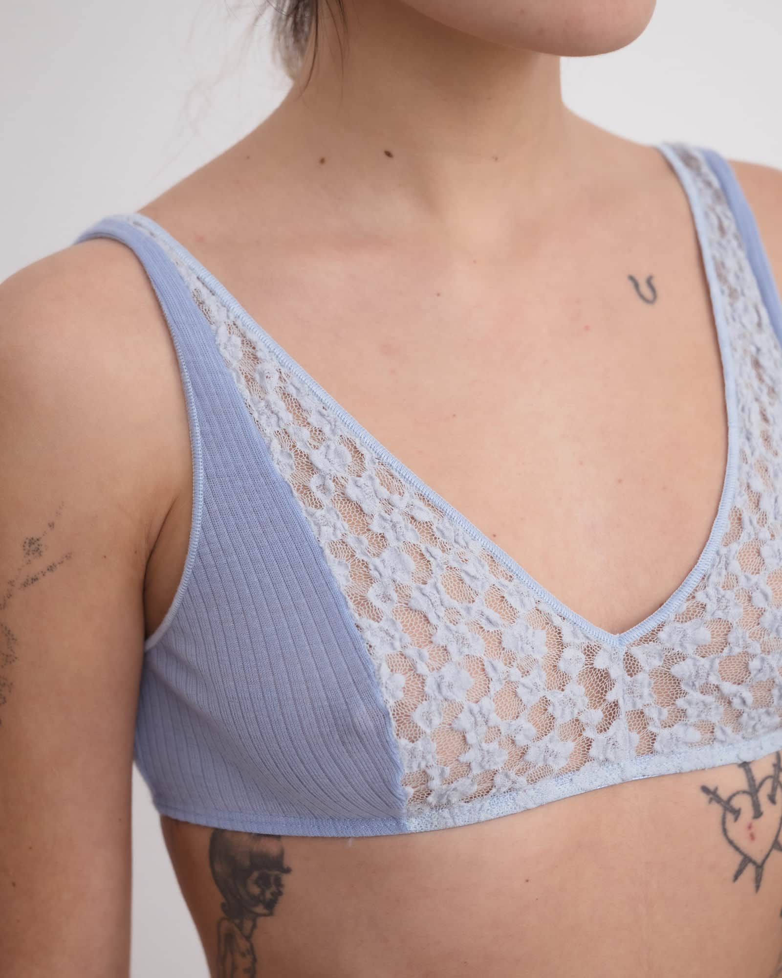 BASERANGE Bras Crescent Bra
