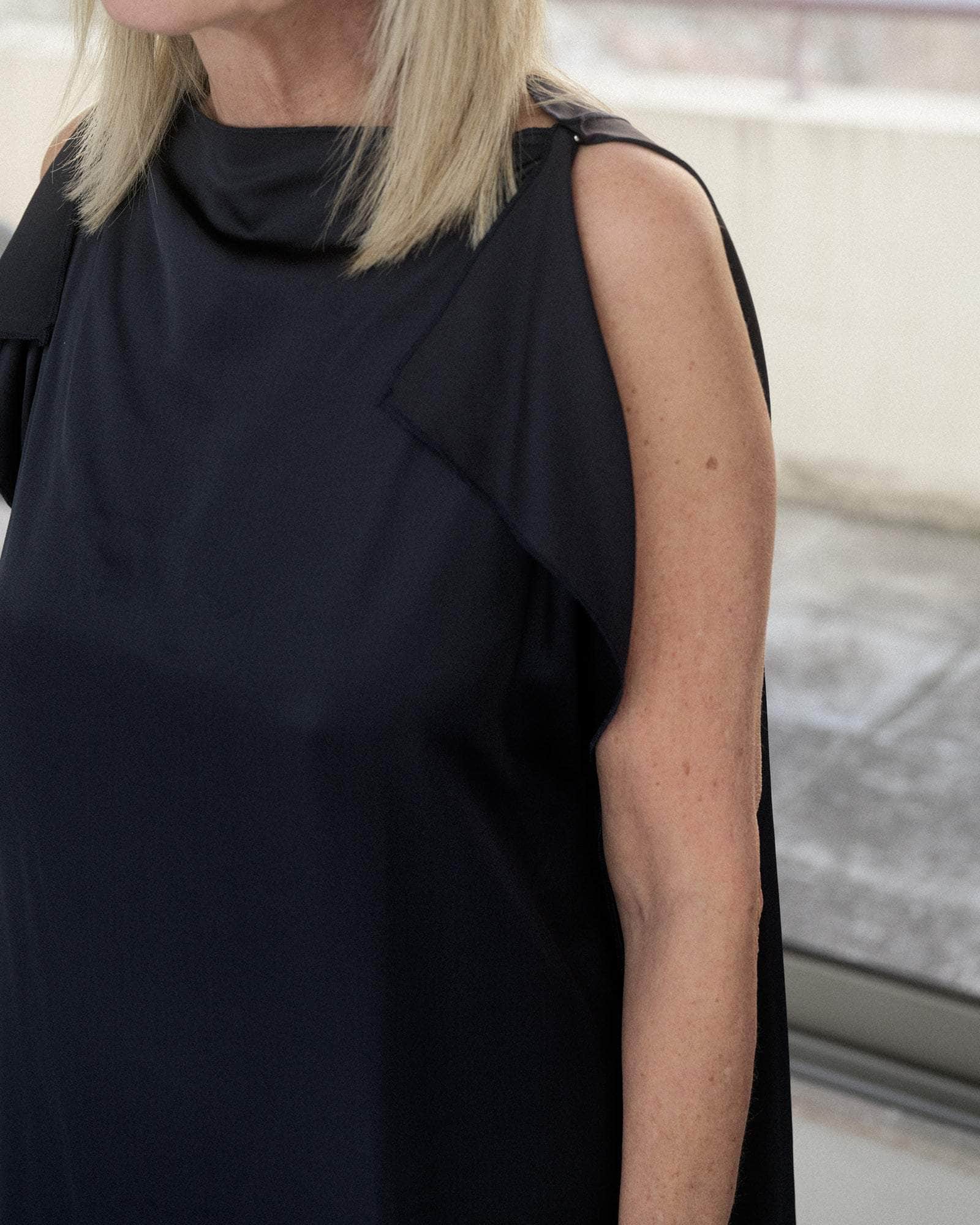 BASERANGE DRESSES Clavo Dress