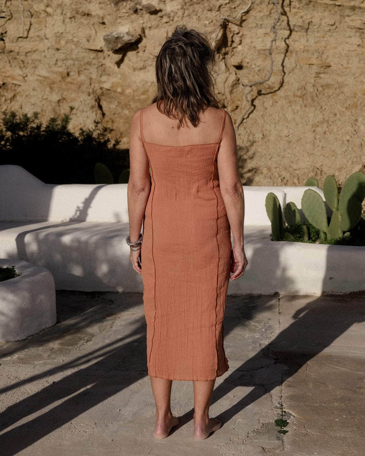 Shok Slip Dress in Brick | Crinkle linen | en | Baserange