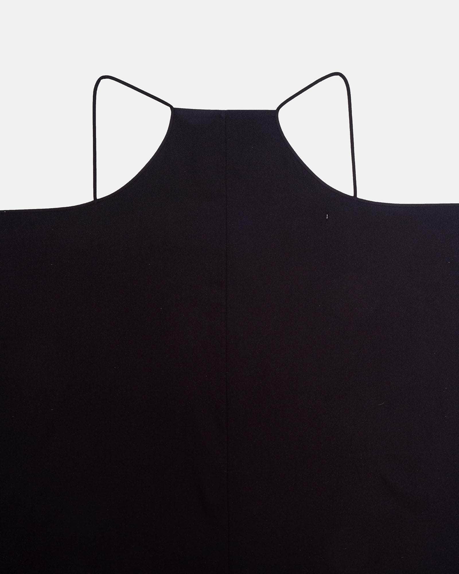 Yumi Apron Dress in Black | Wild silk | Baserange