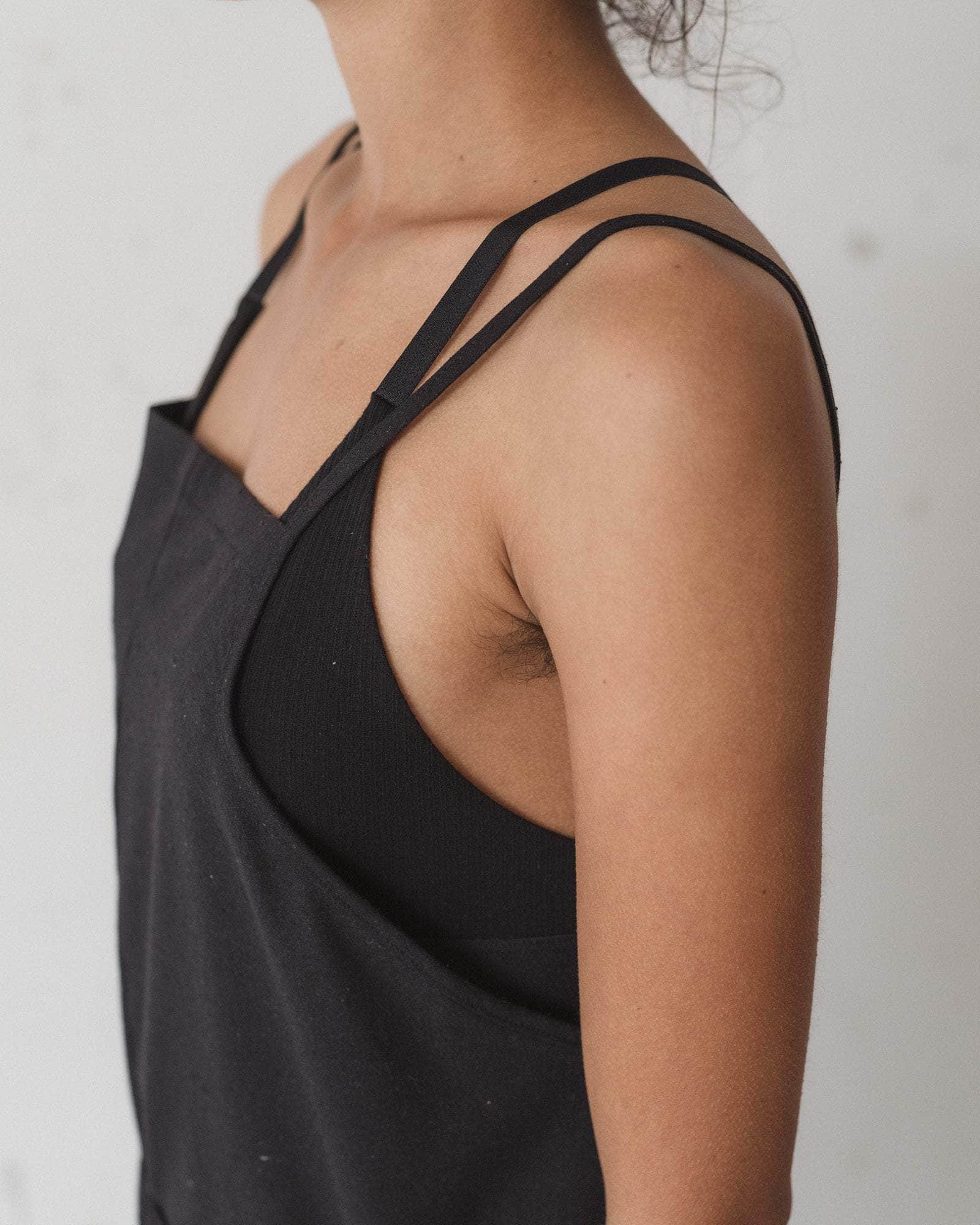 Yumi Apron Dress in Black | Wild silk | Baserange