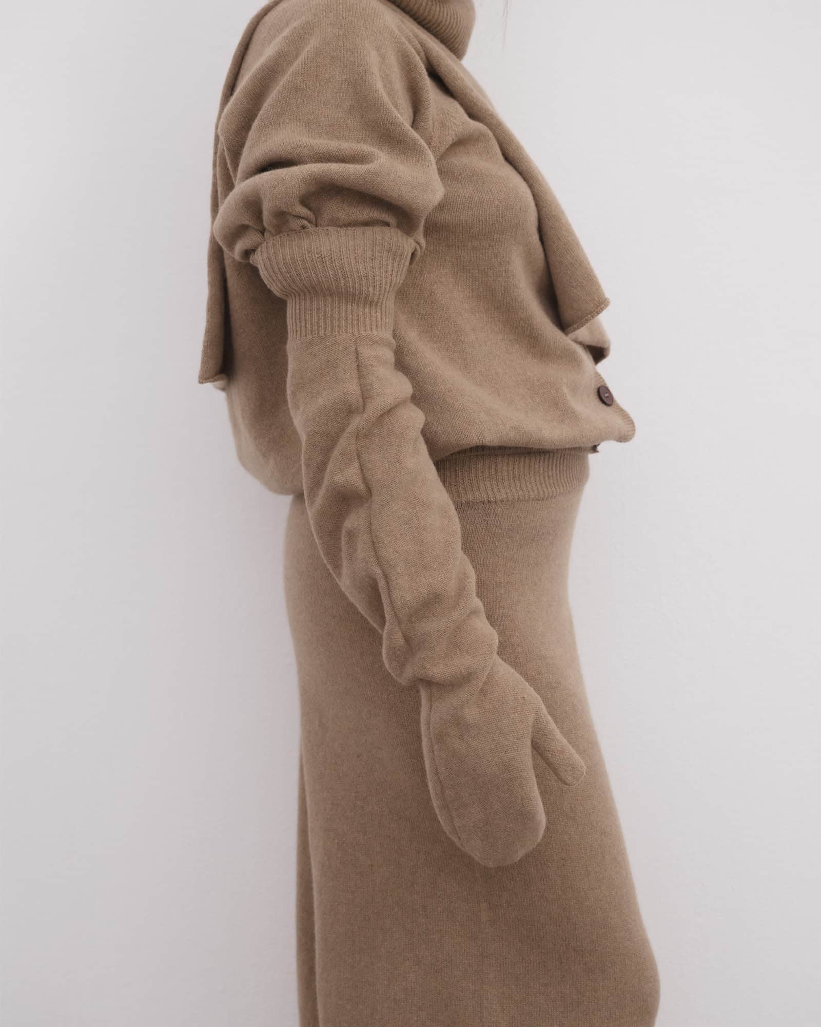 BASERANGE Gloves ROVERE BROWN / ONE SIZE Long Enso Mittens