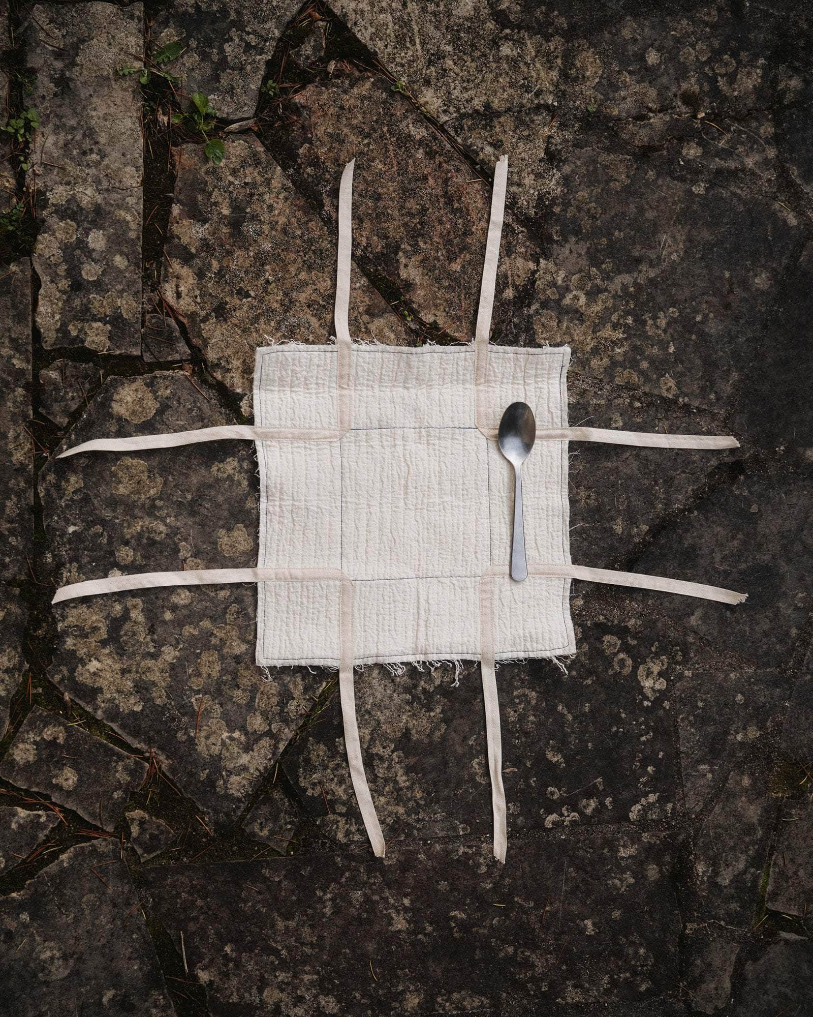 BASERANGE HOME UNDYED / 33x33cm Sonder Basket