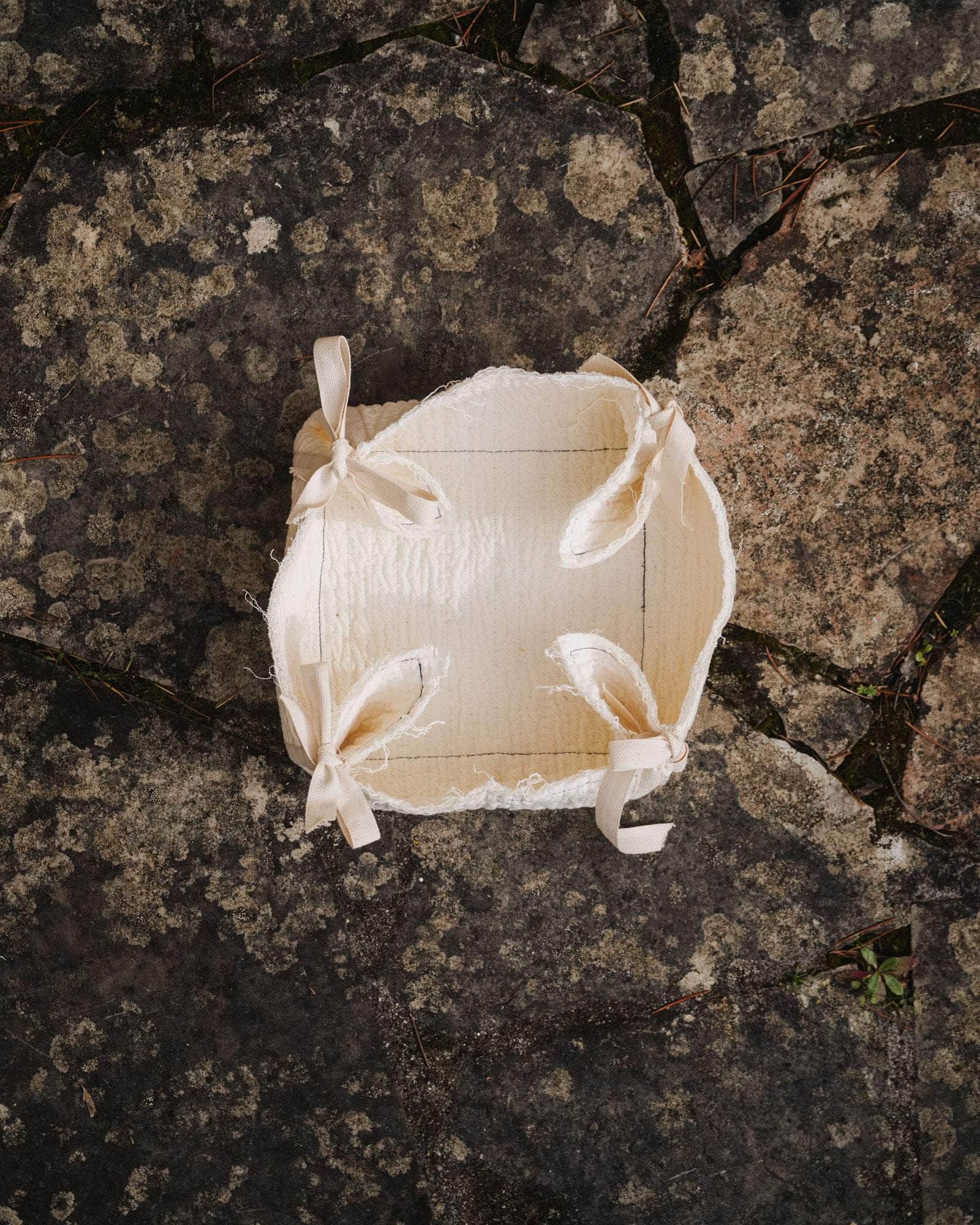 BASERANGE HOME UNDYED / 33x33cm Sonder Basket