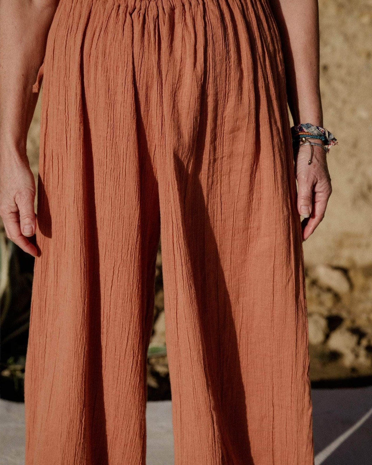 Diph Jumpsuit in Brick Crinkle linen en Baserange