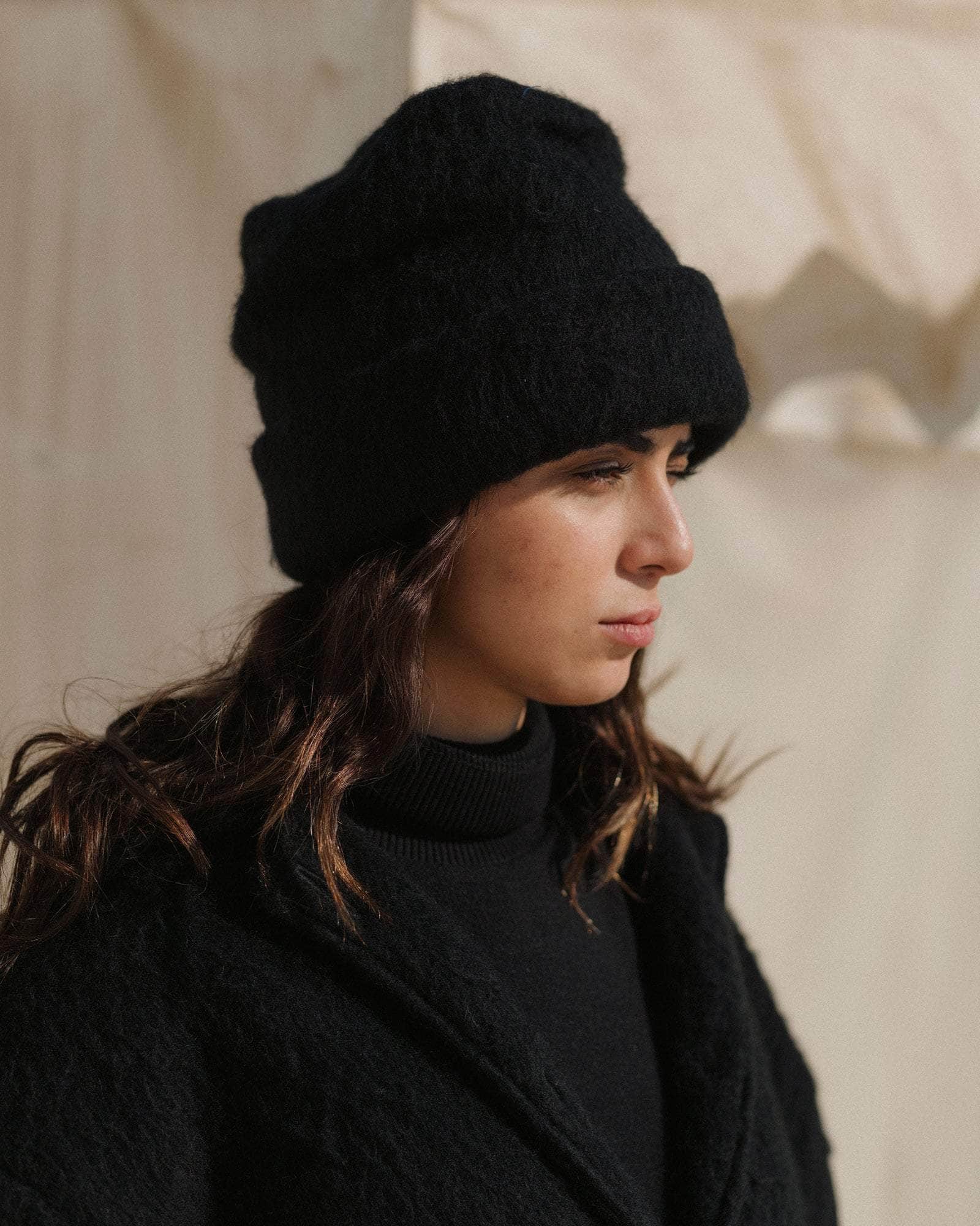 BASERANGE KNITTED BLACK / ONE SIZE SER HAT