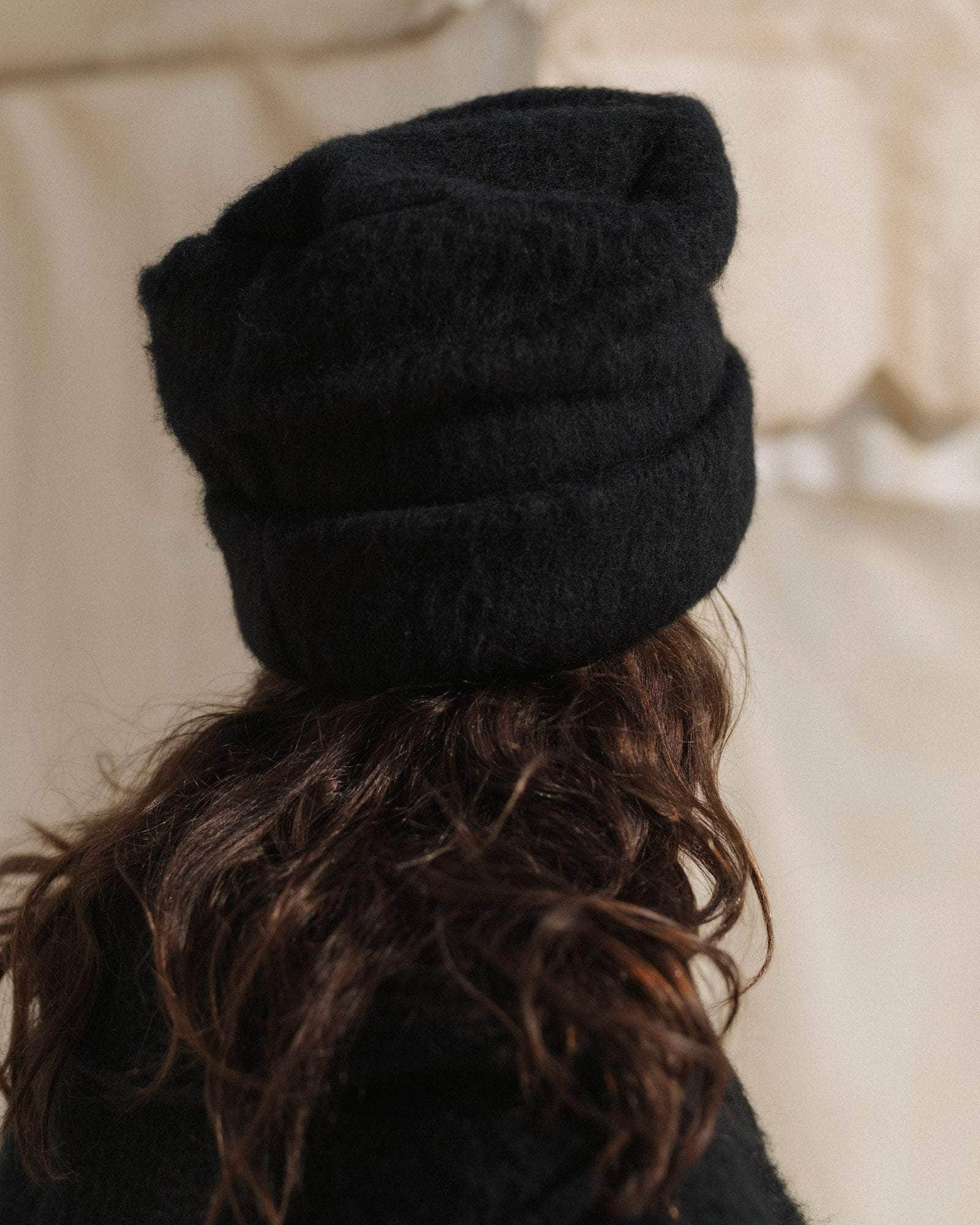 BASERANGE KNITTED BLACK / ONE SIZE SER HAT
