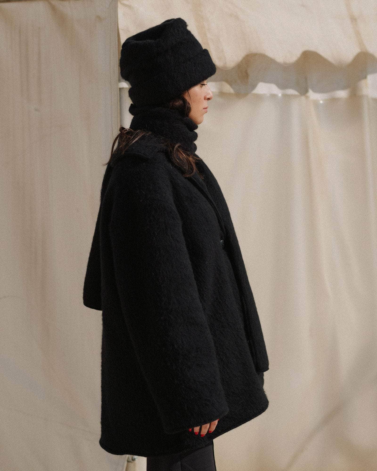 BASERANGE KNITTED BLACK / ONE SIZE SER SCARF