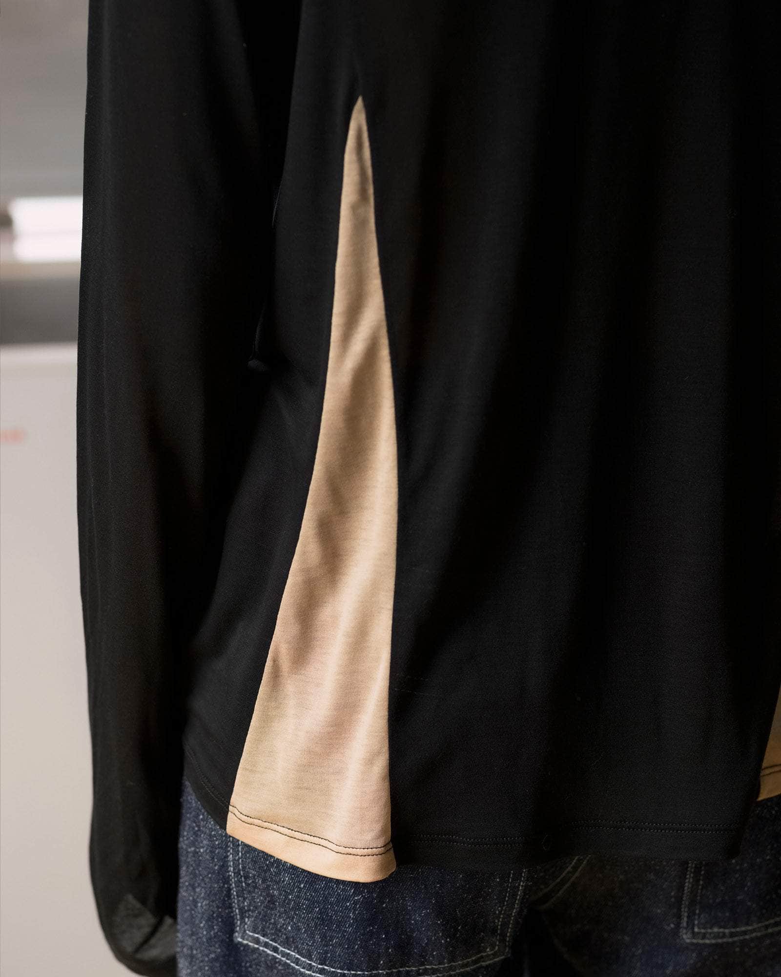 BASERANGE KNITTED CASE LONG SLEEVE TEE