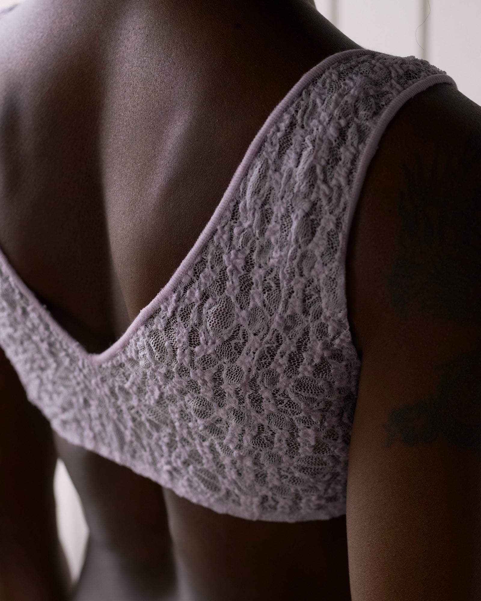 BASERANGE KNITTED CRESCENT BRA