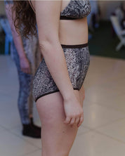 BASERANGE KNITTED HIGHWAIST BELL PANTS