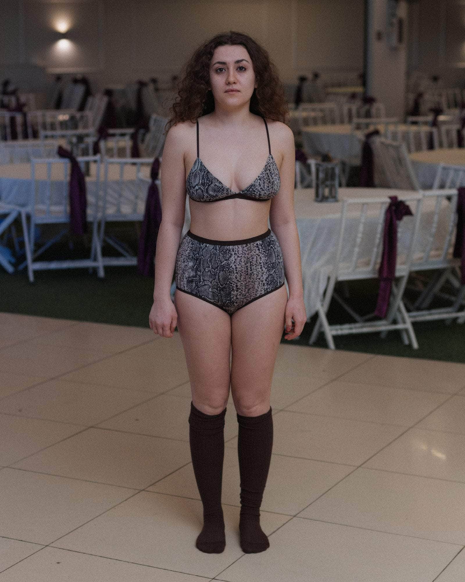 BASERANGE KNITTED HIGHWAIST BELL PANTS