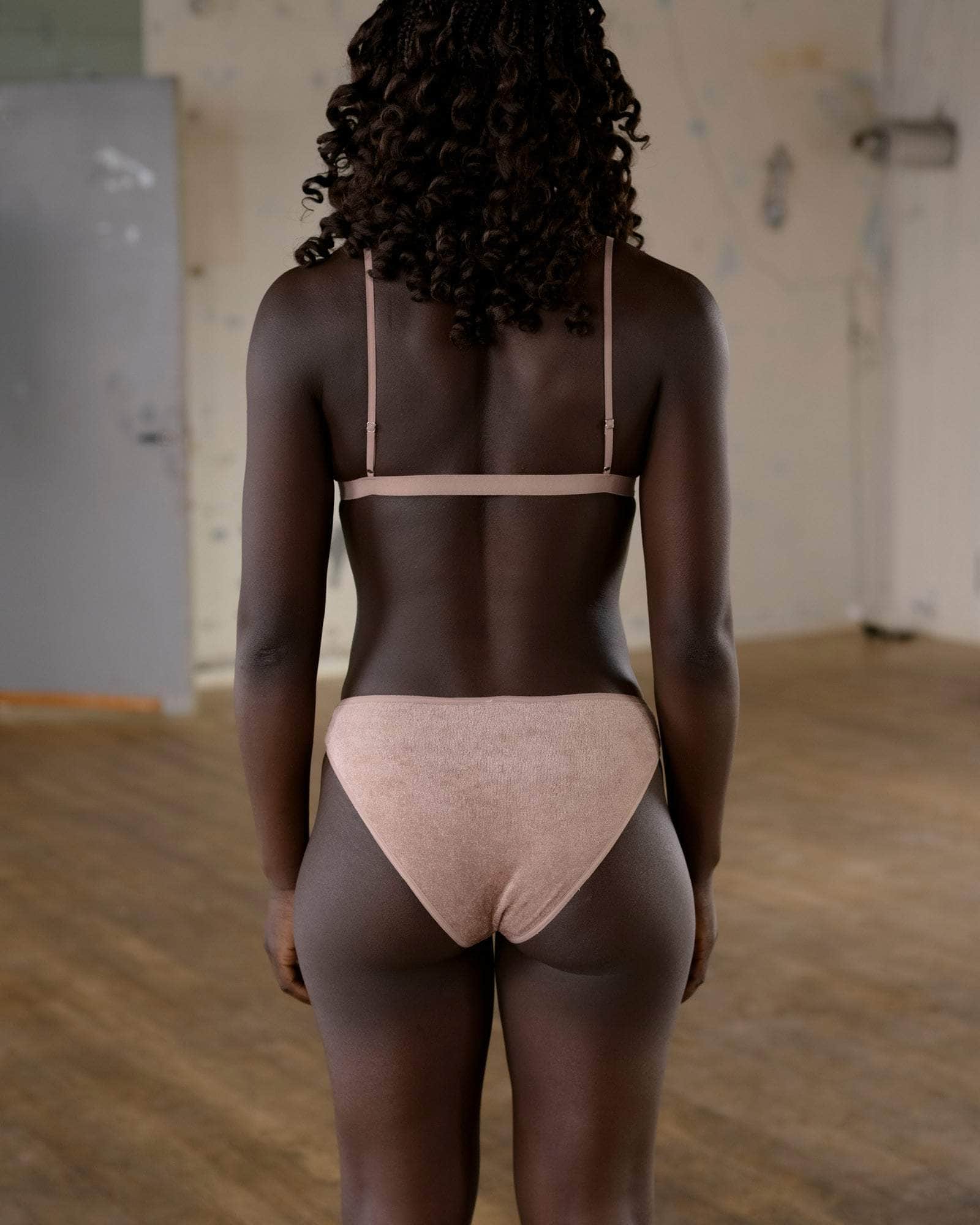 Underwear | Basics in Natural and Recycled Fibers | Baserange Underwear | Basics in Natural and Recycled Fibers | Baserange