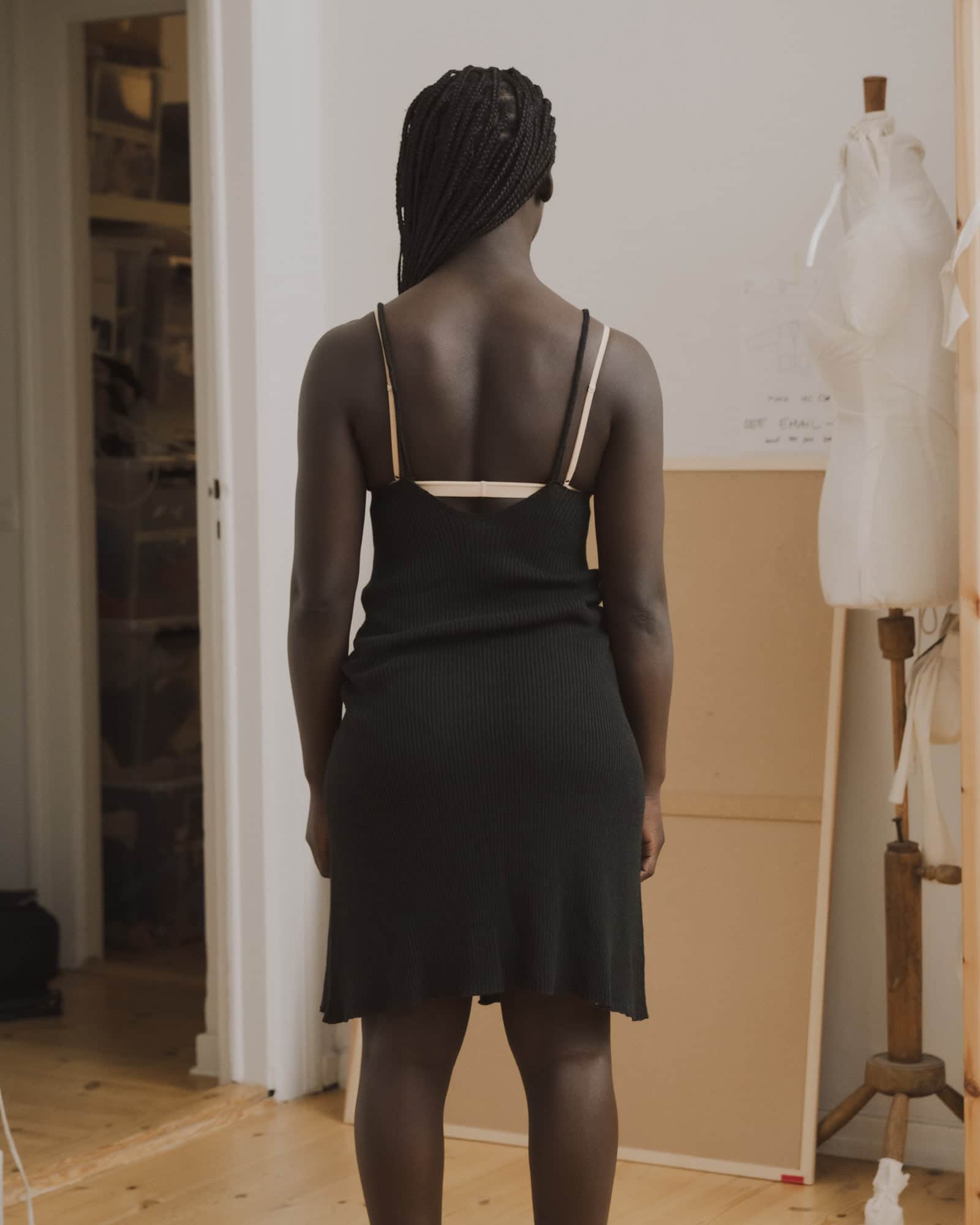 BASERANGE KNITTED ODER DRESS