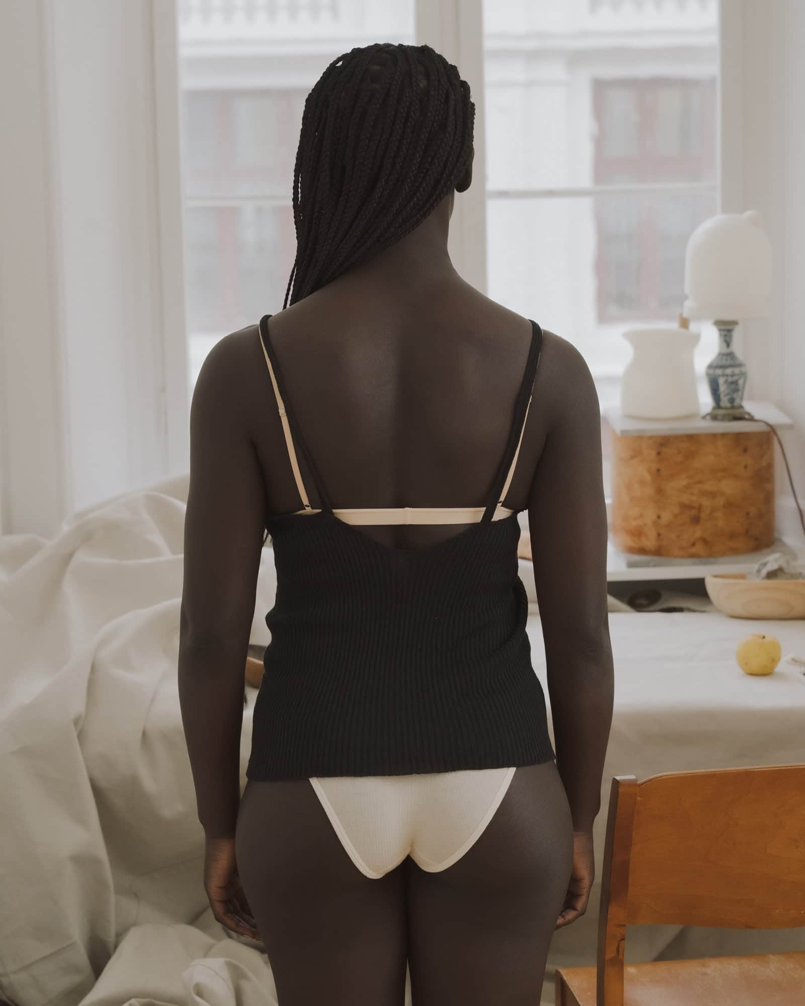 BASERANGE KNITTED ODER TOP