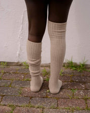 BASERANGE KNITTED OMI SAND / ONE SIZE OVERKNEE SOCKS