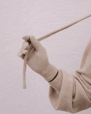 BASERANGE KNITTED OMI SAND / ONE SIZE TIER HOOD