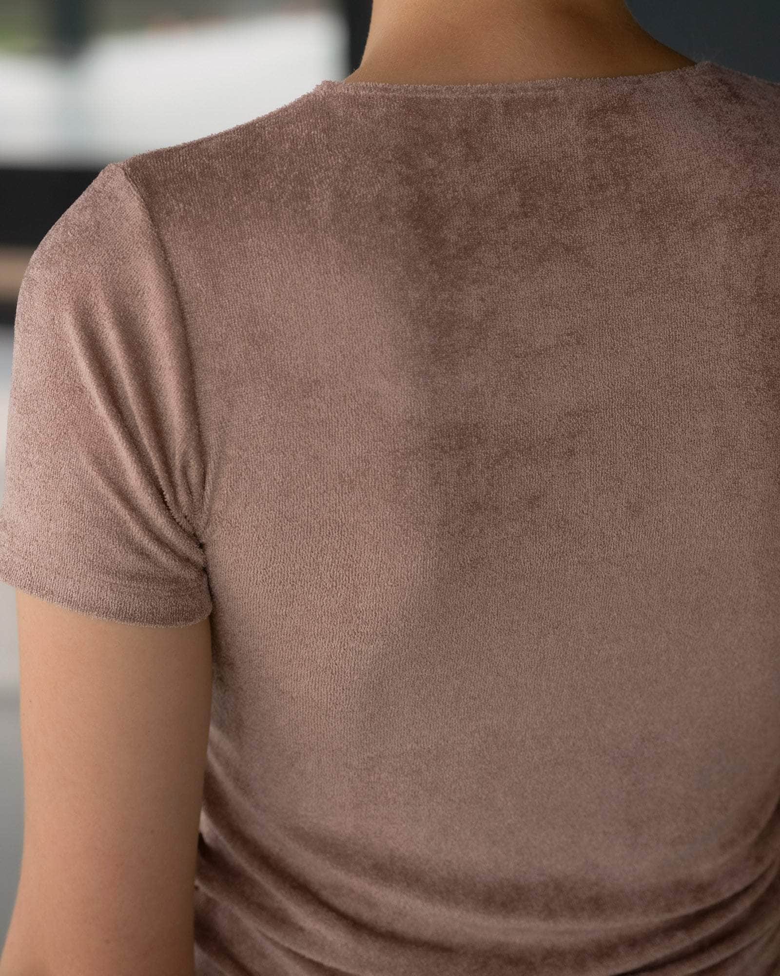 BASERANGE KNITTED OMO TEE SHIRT