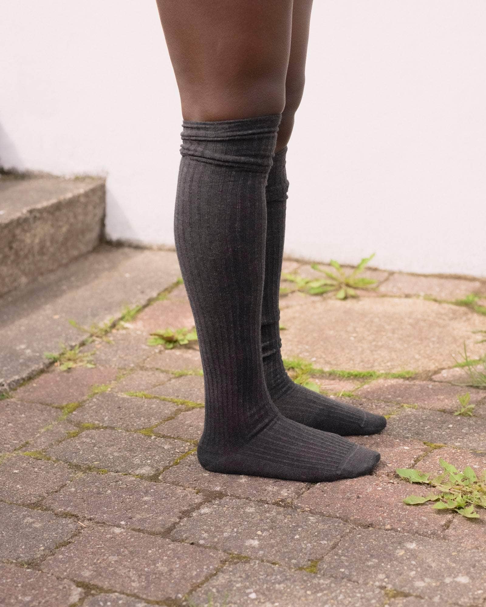 BASERANGE KNITTED OVERKNEE SOCKS