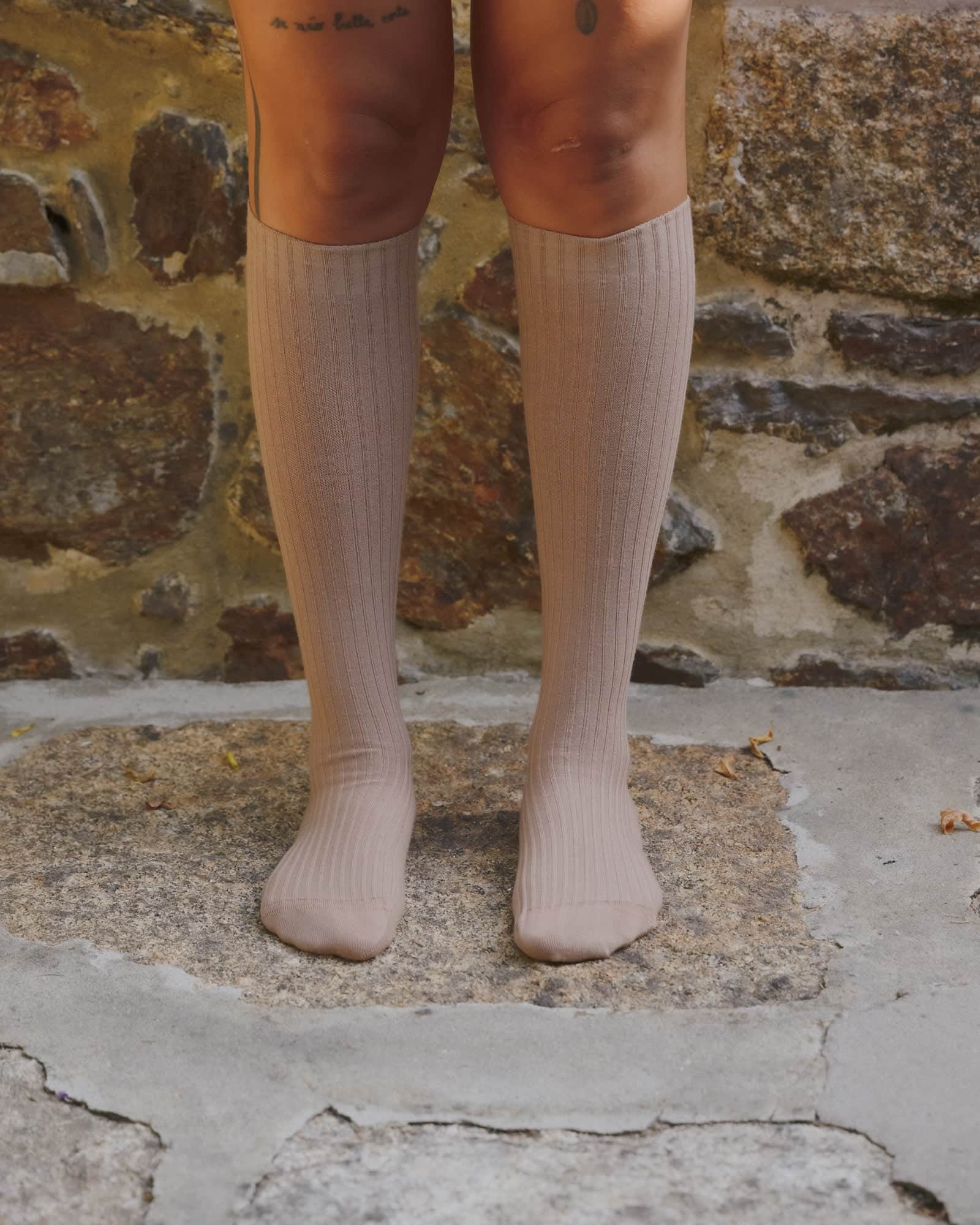 BASERANGE KNITTED RIB KNEE SOCKS