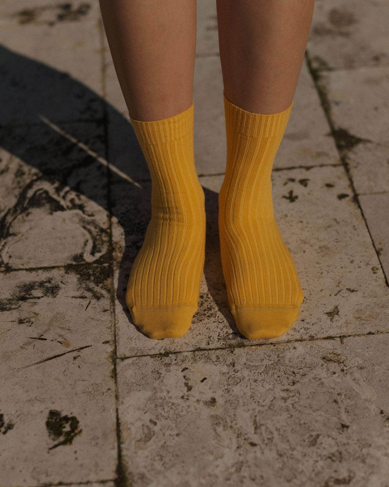 BASERANGE KNITTED RIB OVERANKLE SOCKS
