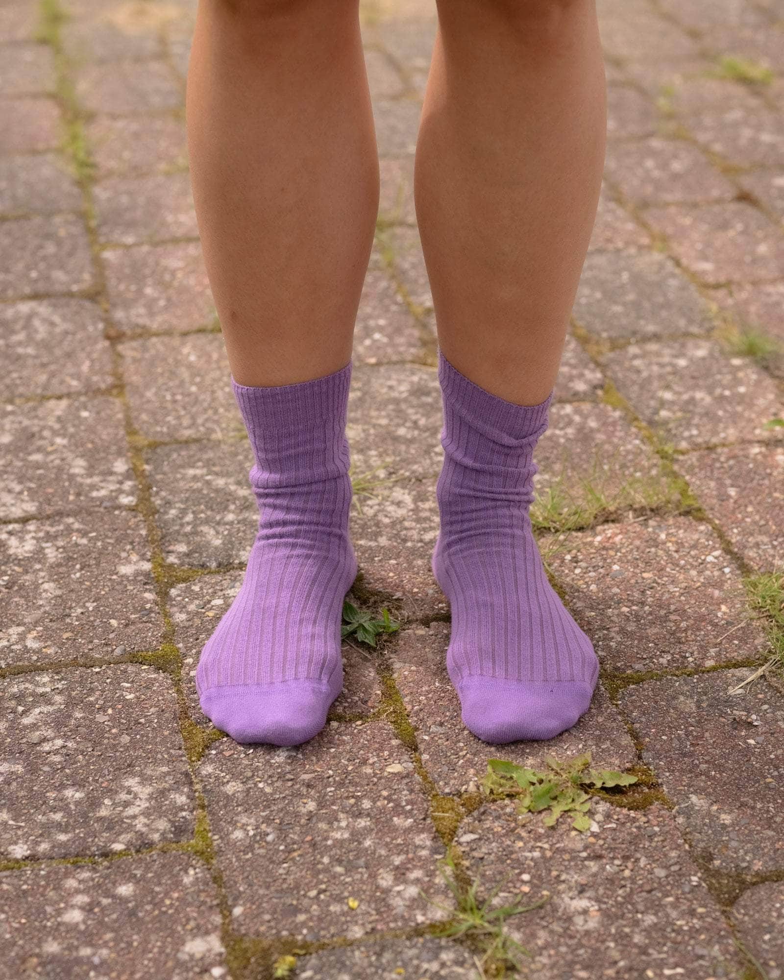 BASERANGE KNITTED RIB OVERANKLE SOCKS