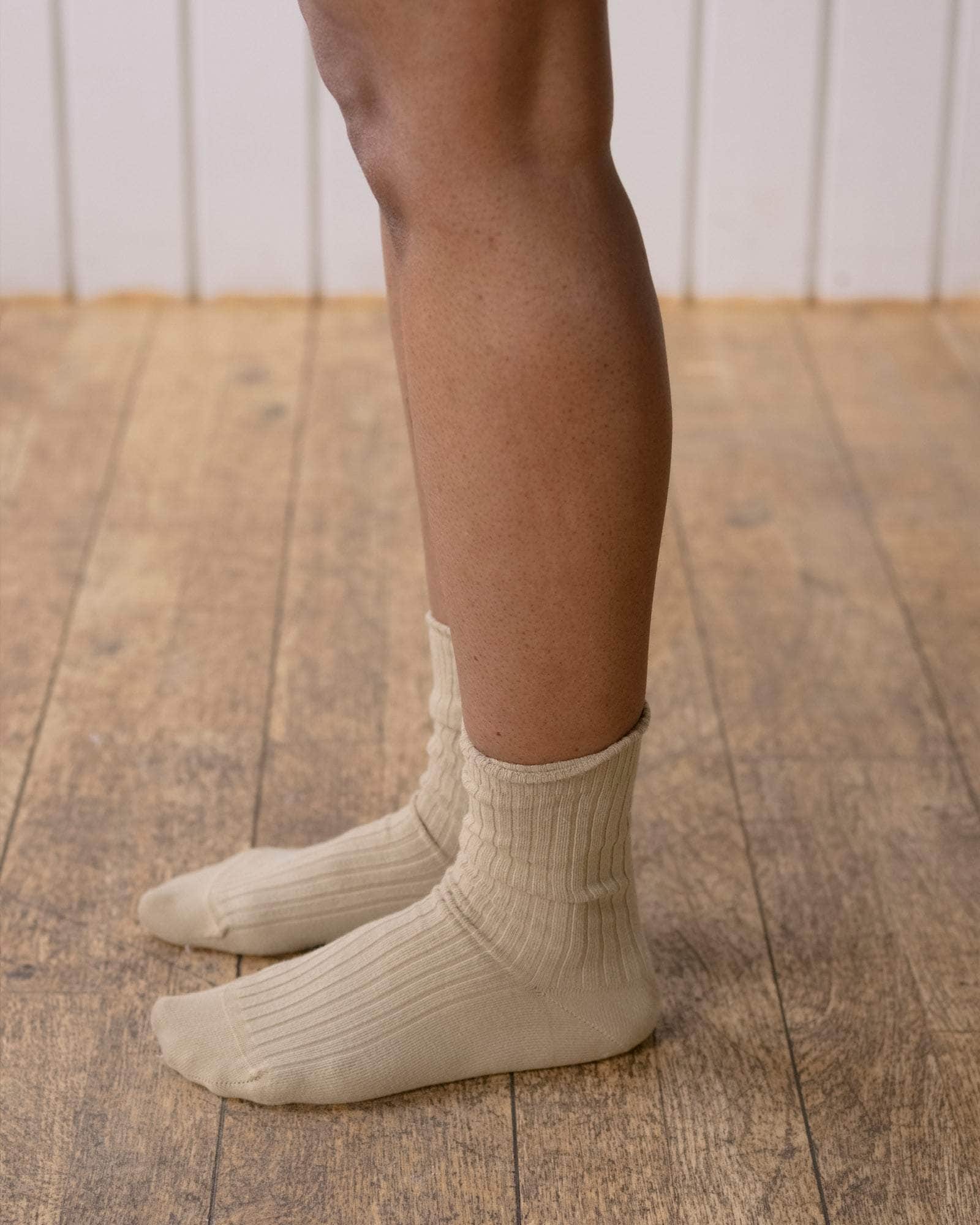 BASERANGE KNITTED RIB OVERANKLE SOCKS