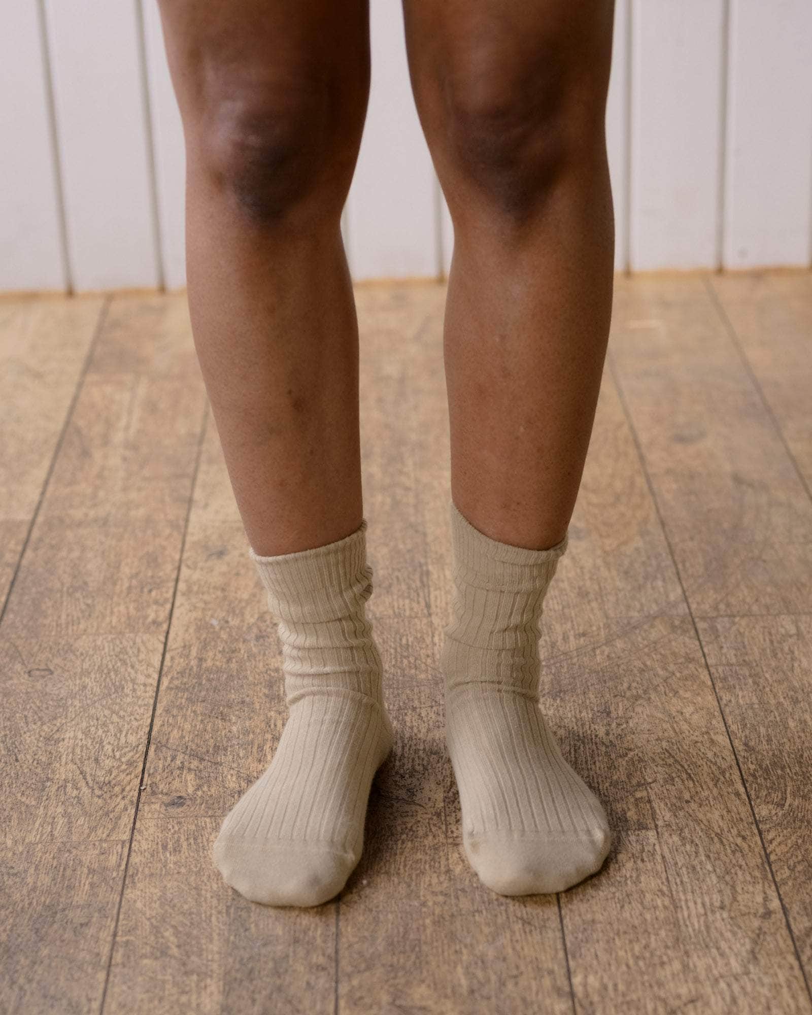 BASERANGE KNITTED RIB OVERANKLE SOCKS