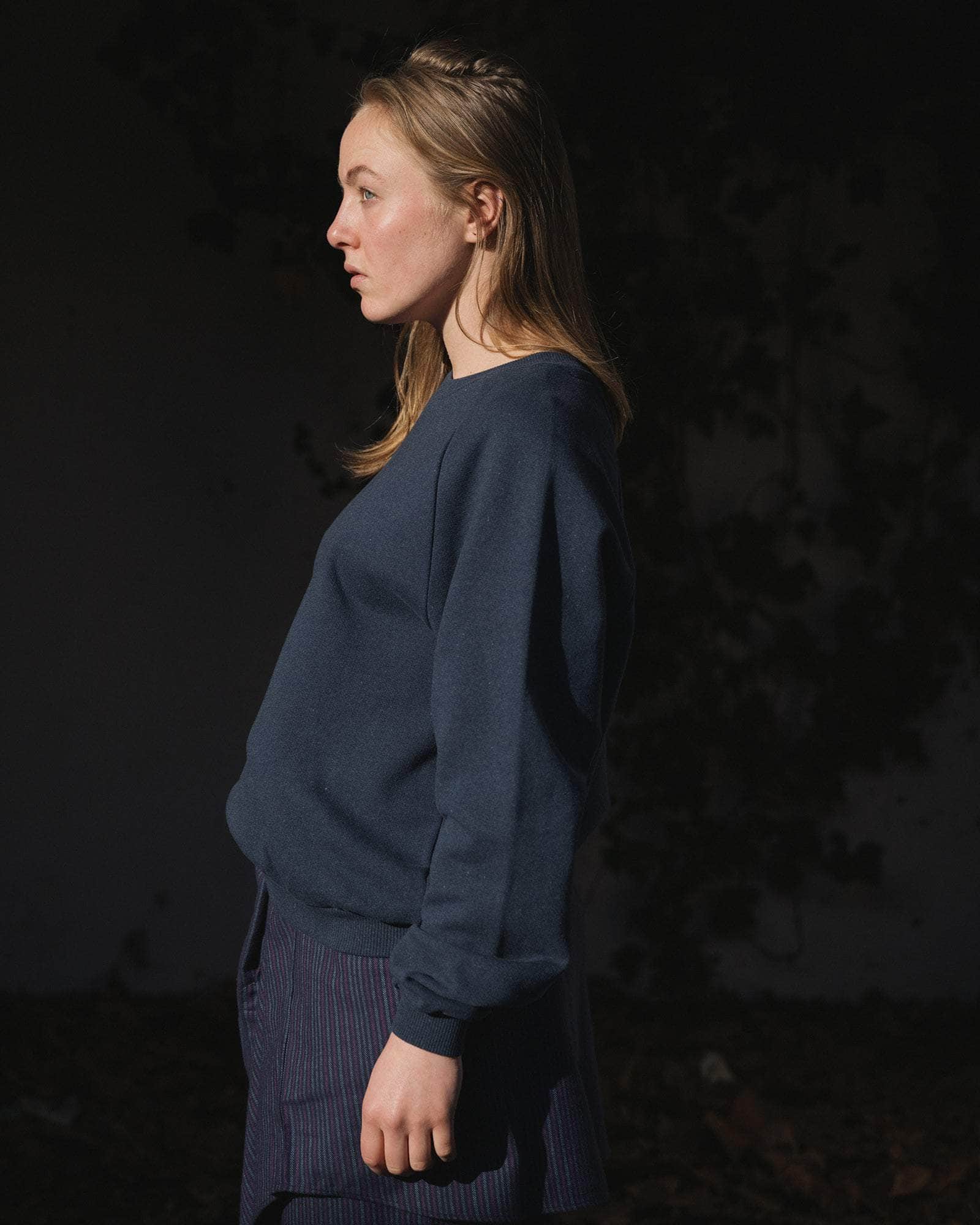 BASERANGE KNITTED RIM RAGLAN SWEATSHIRT