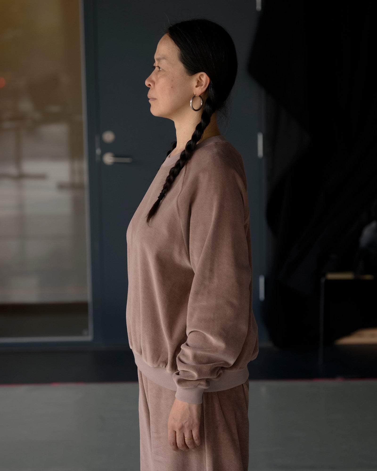 BASERANGE KNITTED RIM RAGLAN SWEATSHIRT