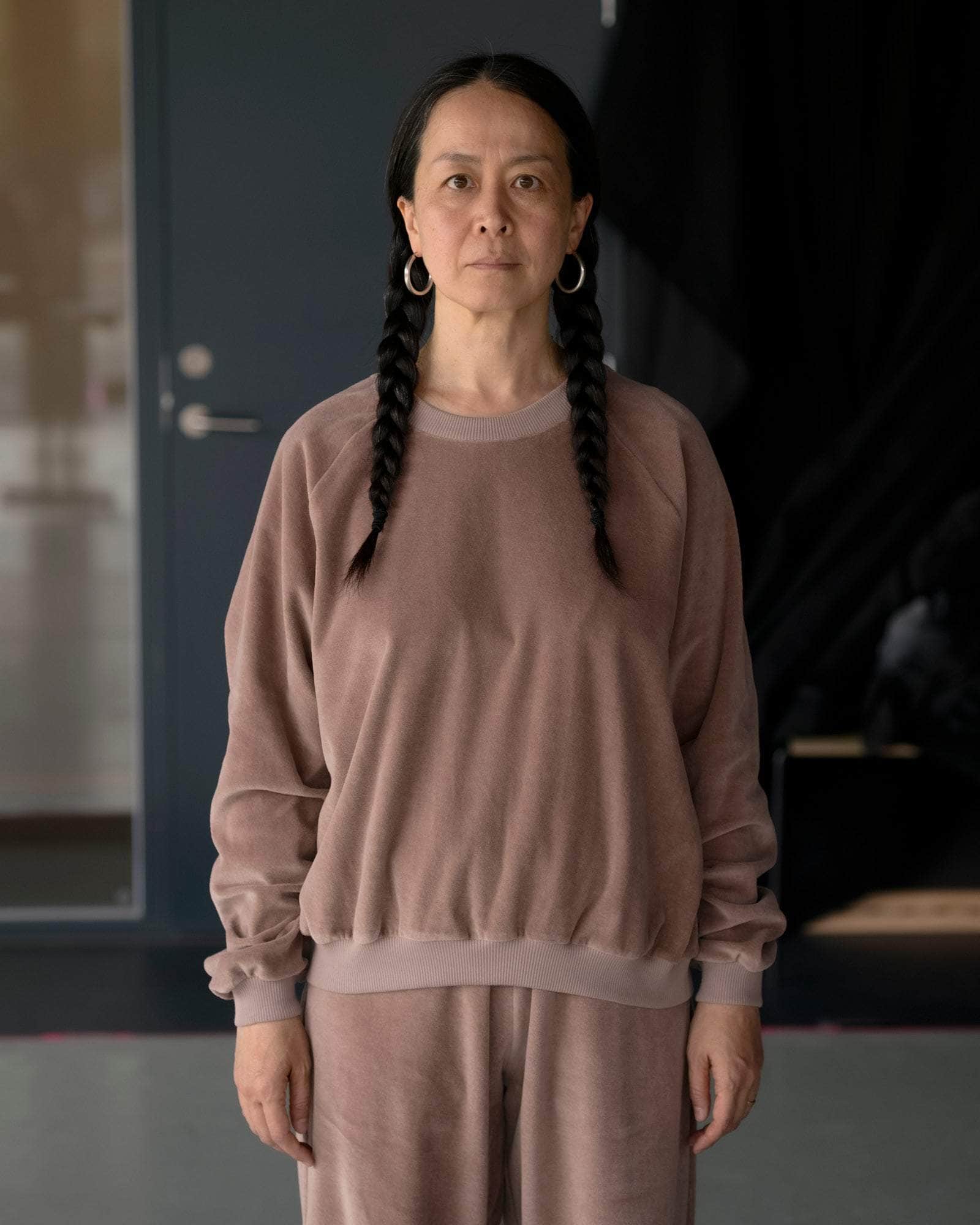 BASERANGE KNITTED RIM RAGLAN SWEATSHIRT