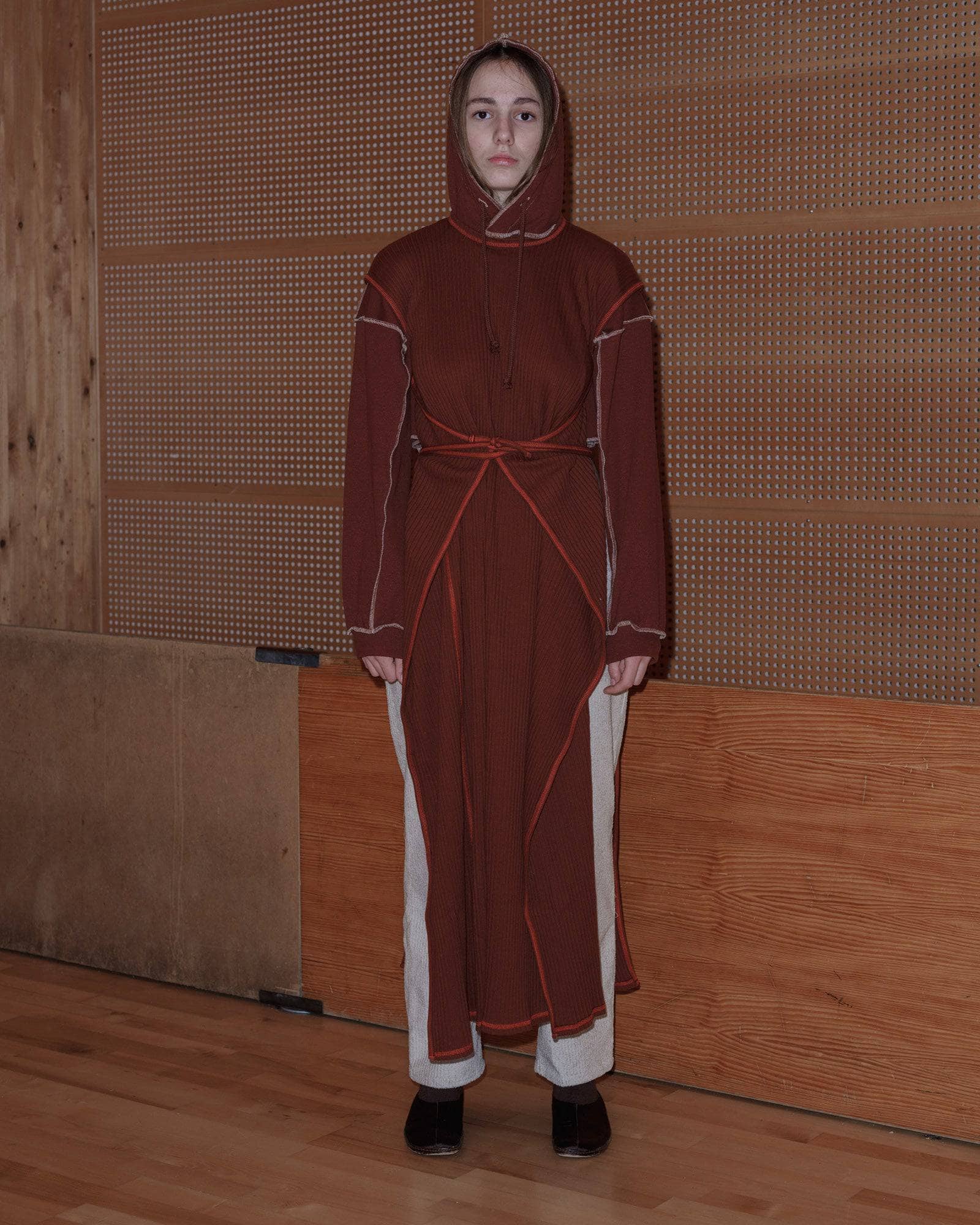 BASERANGE KNITTED SHAW PUNICA SLEEVELESS KAFTAN