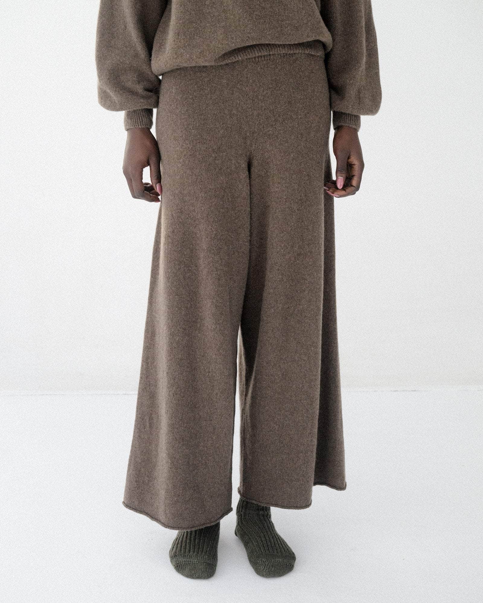 BASERANGE KNITTED SOAR PANTS