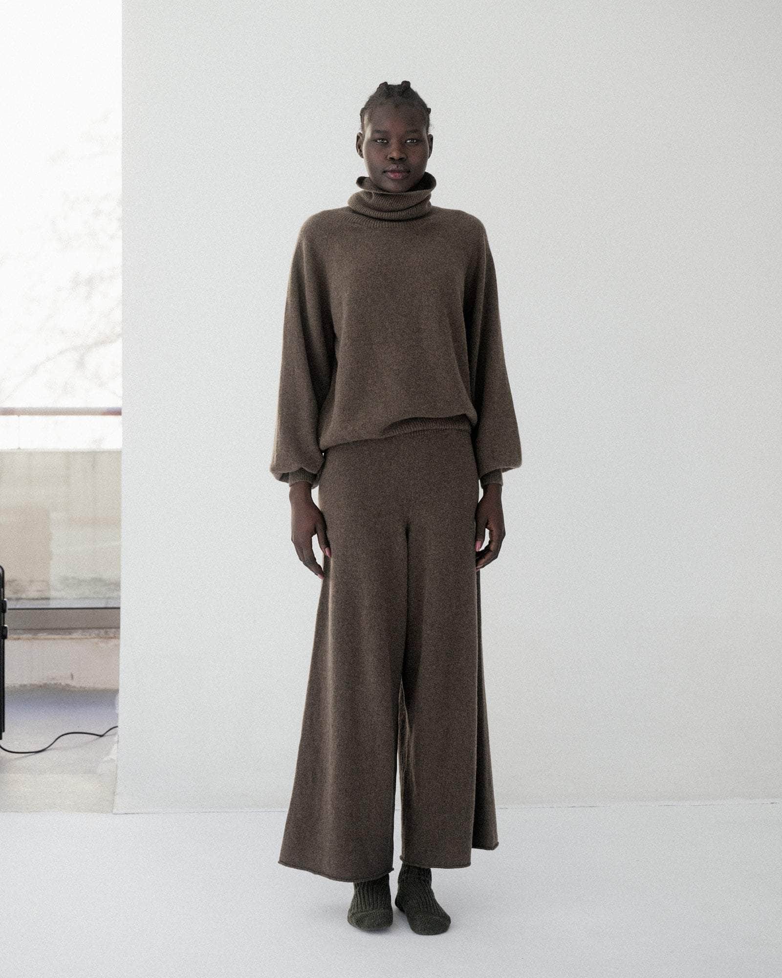 BASERANGE KNITTED SOAR PANTS