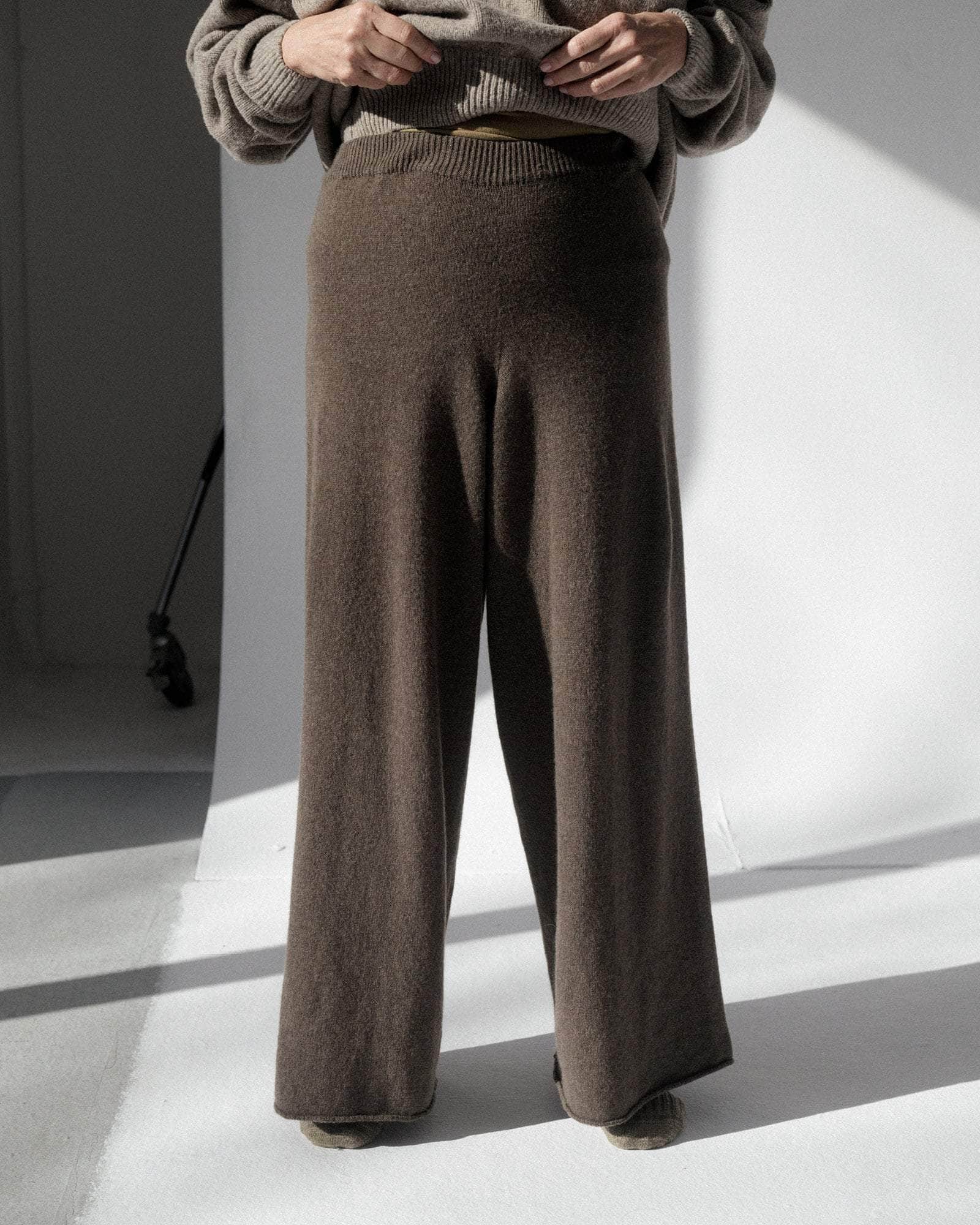 BASERANGE KNITTED SOAR PANTS