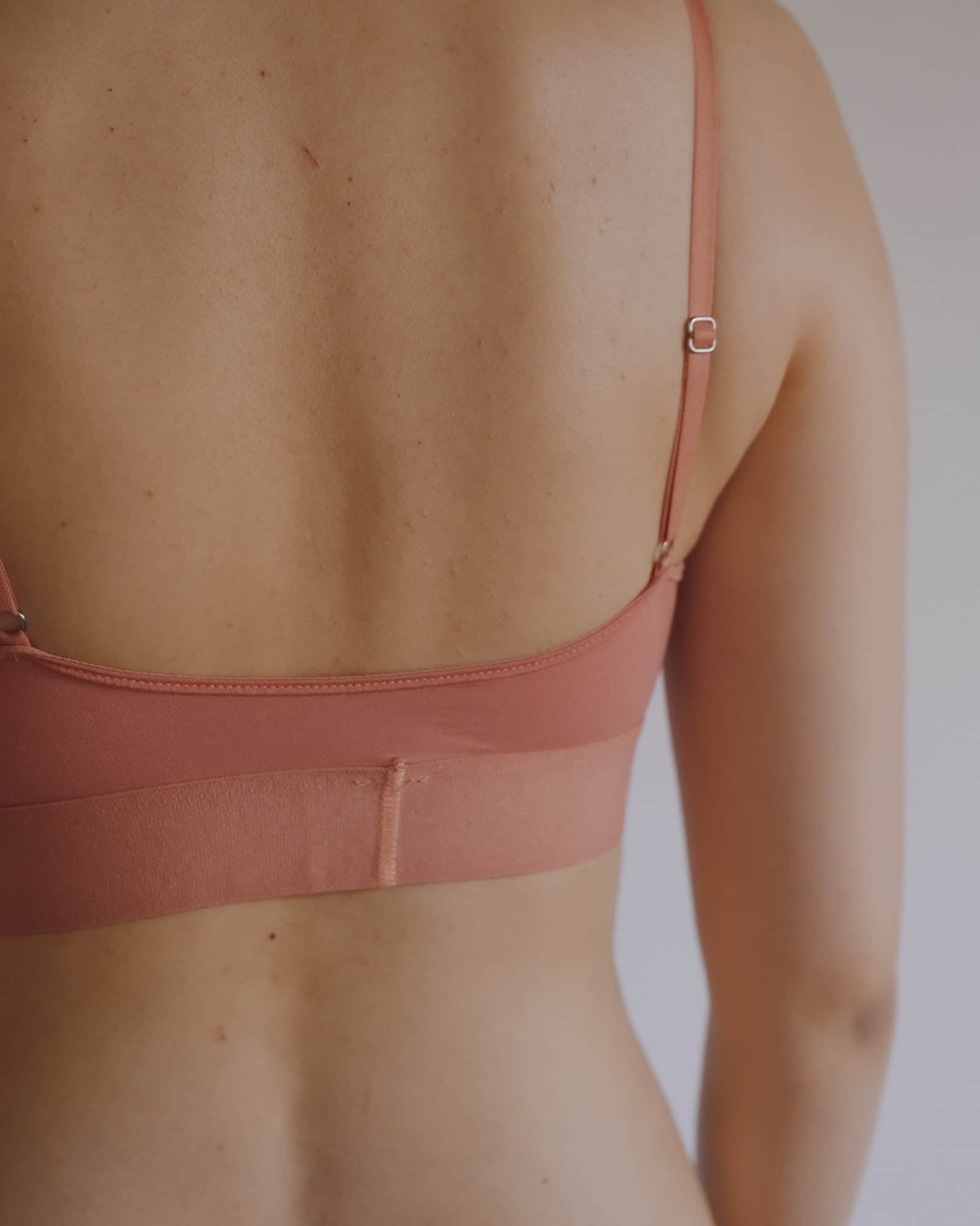 BASERANGE KNITTED SOFT BRA