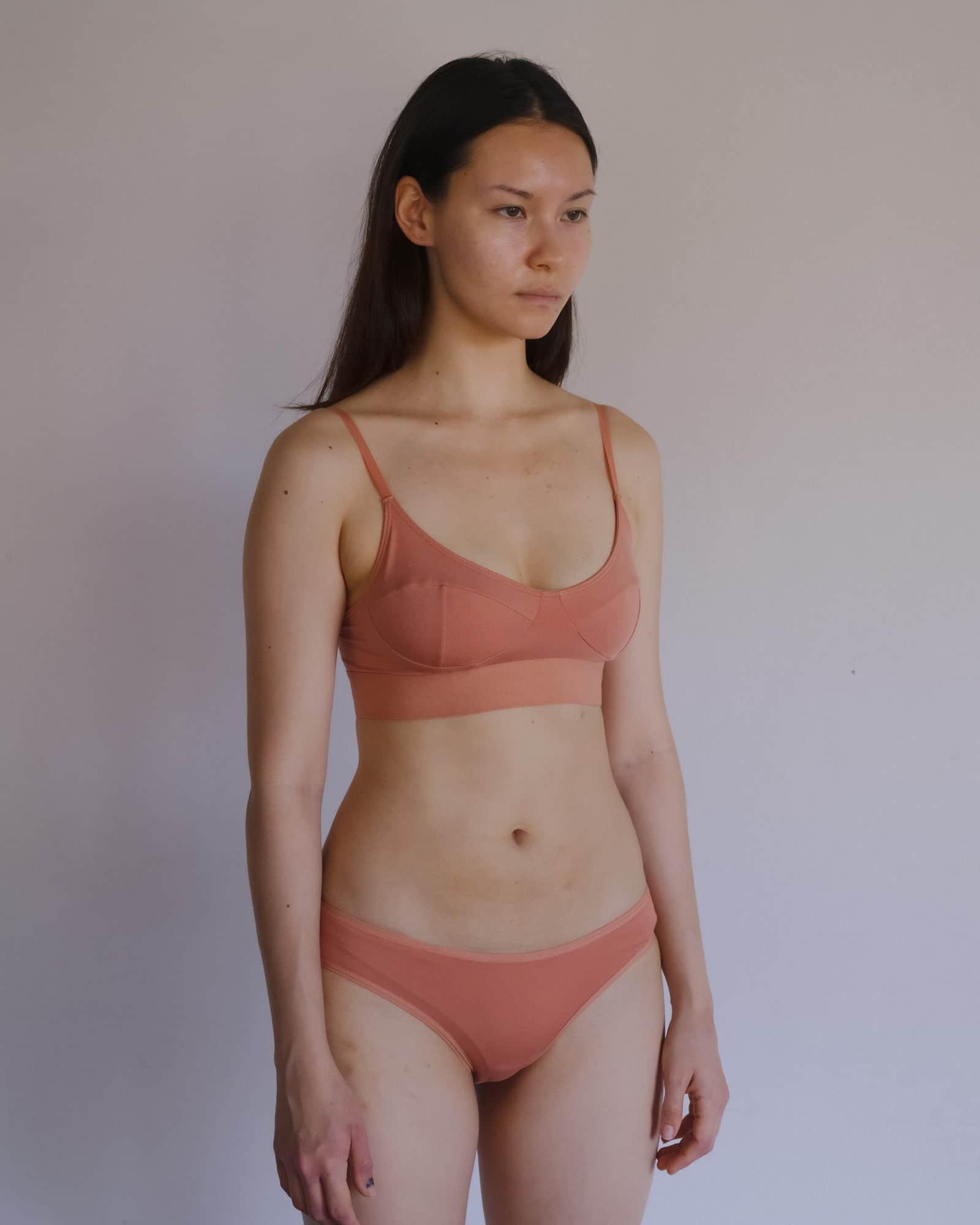 BASERANGE KNITTED SOFT BRA