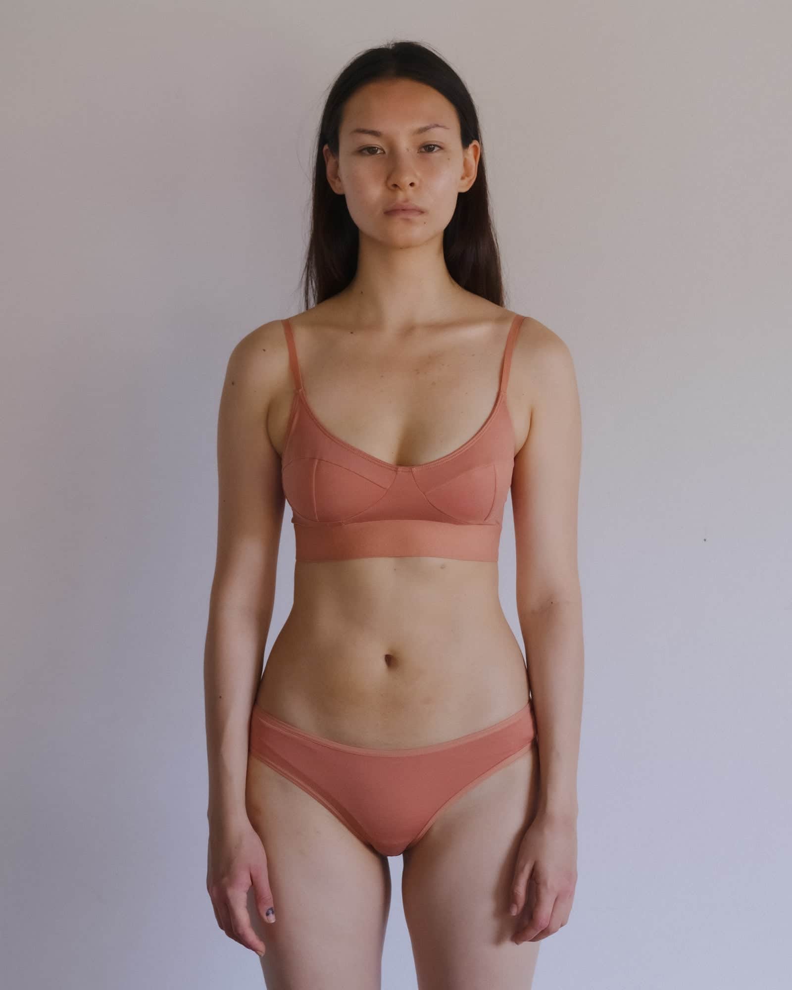 Bras | Basics in Natural and Recycled Fibers | Baserange