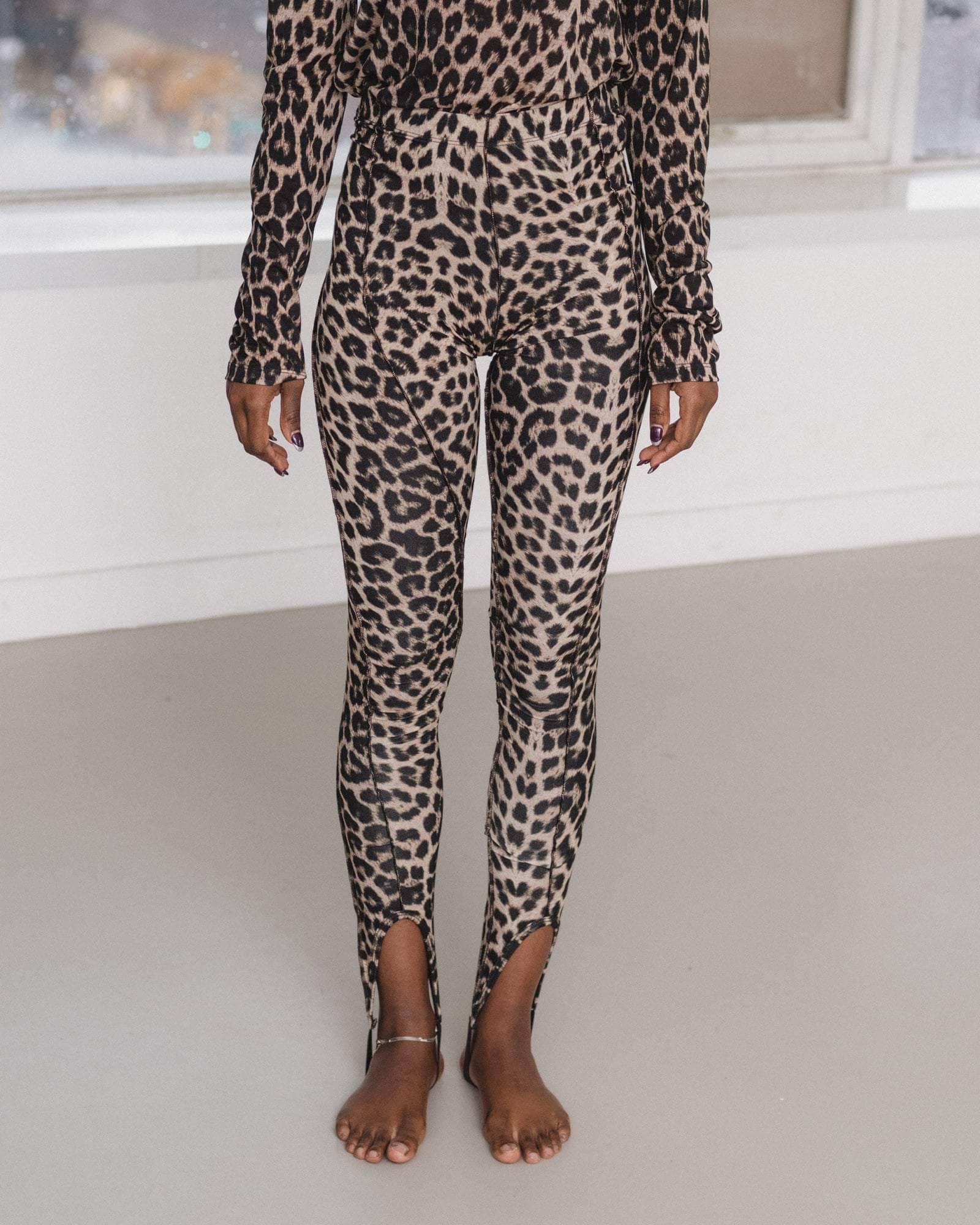 BASERANGE KNITTED SYNC LEGGINGS