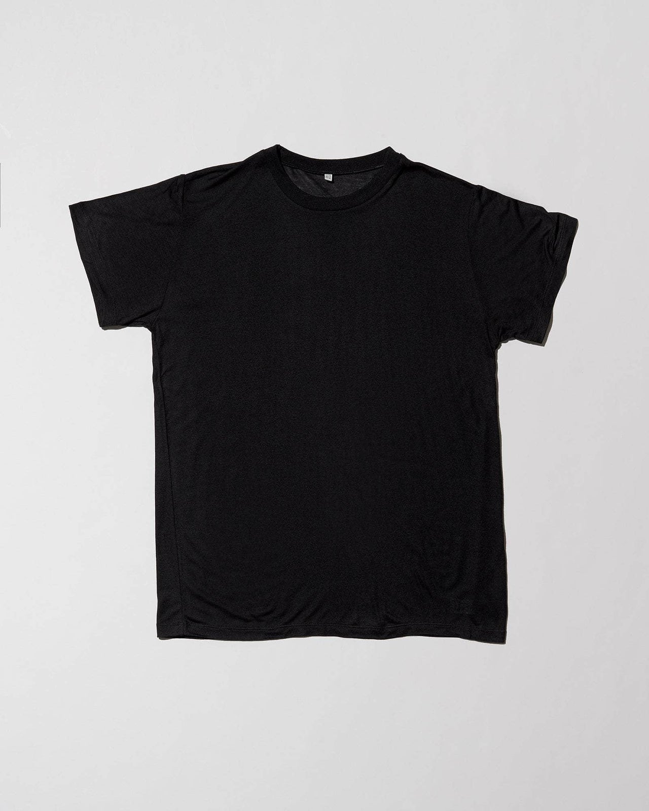 Tee Shirt in Black | lyocell | en | Baserange