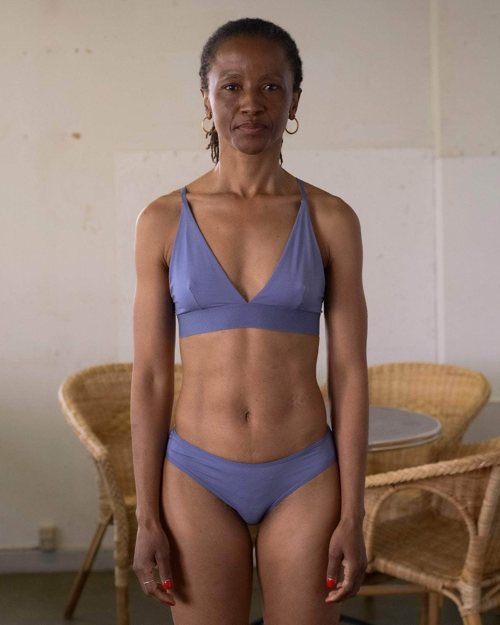 BASERANGE KNITTED TRIANGLE BRA