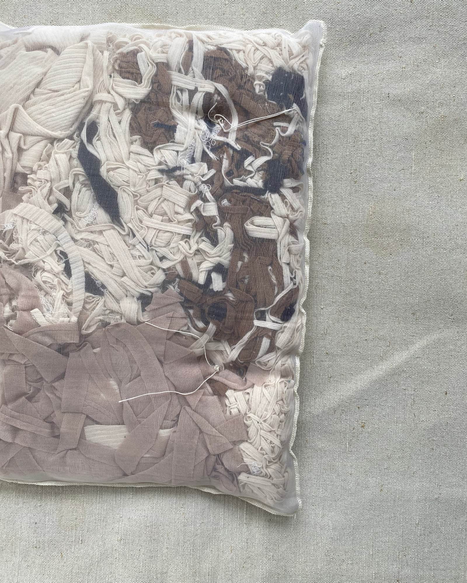 BASERANGE Living MULTICOLOR 2 / One Size Repair - Leftover Pillow