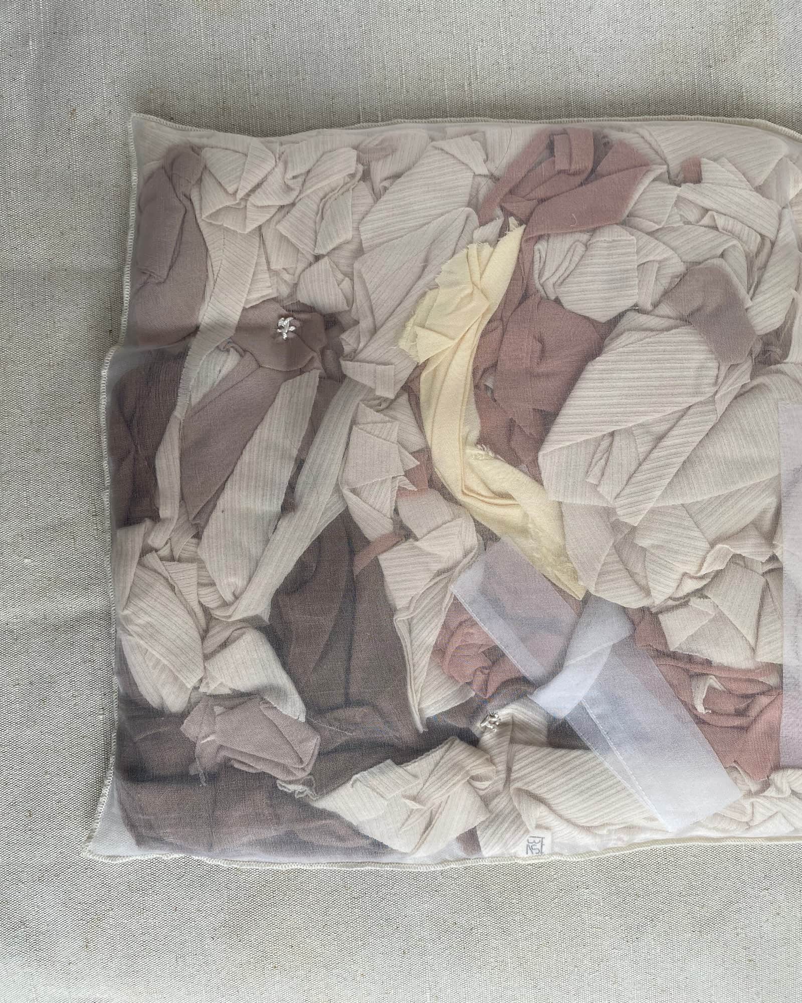 BASERANGE Living MULTICOLOR 4 / 35x28cm Repair - Leftover Pillow