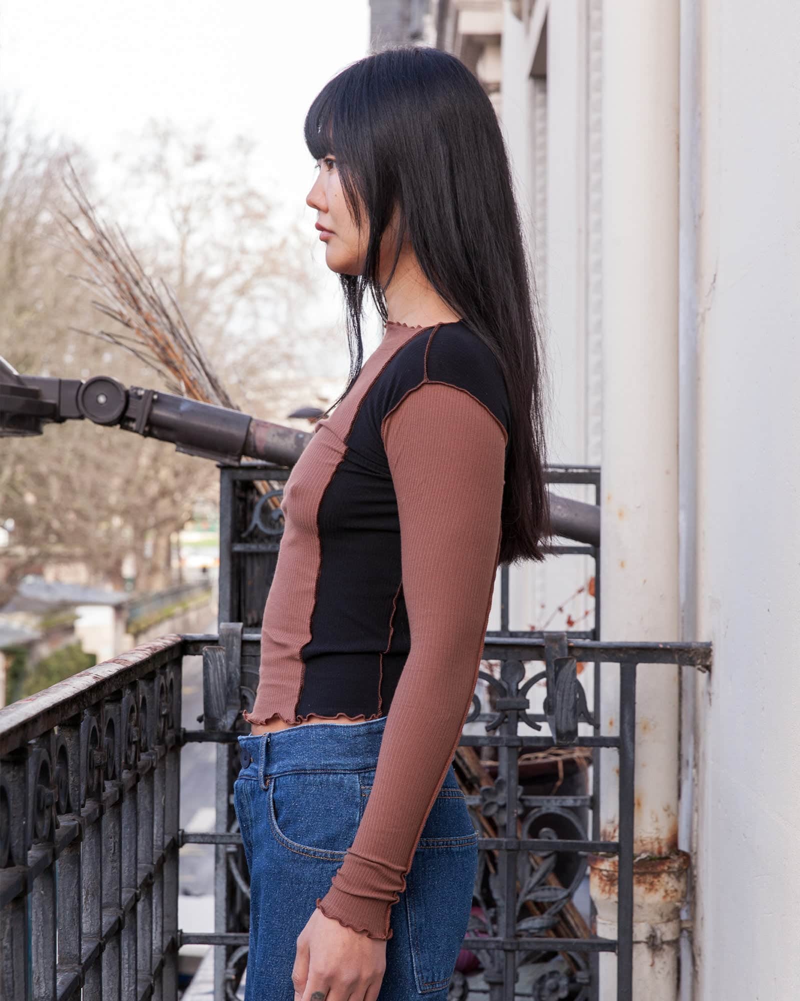 Ponere Long Sleeve Tee in Black / brown / purple | Fine cotton rib