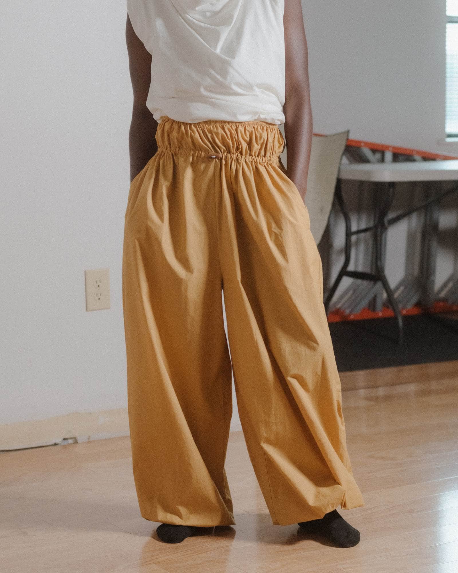 BASERANGE Pants Air Pants